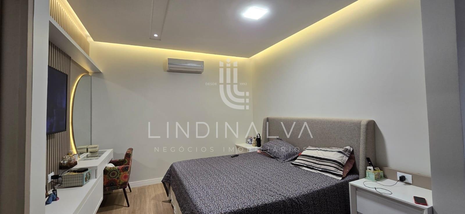 Sobrado novo mobiliado à venda no Condomínio Residencial Safira em Foz