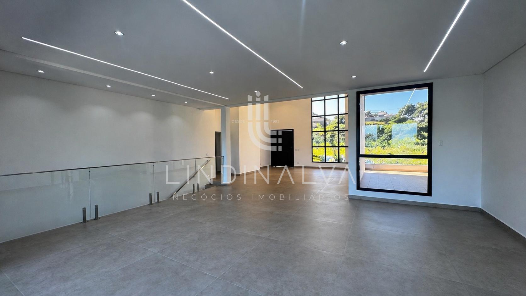 Casa alto padrão no Cond. Residencial Esmeralda - opção de parcelamento direto