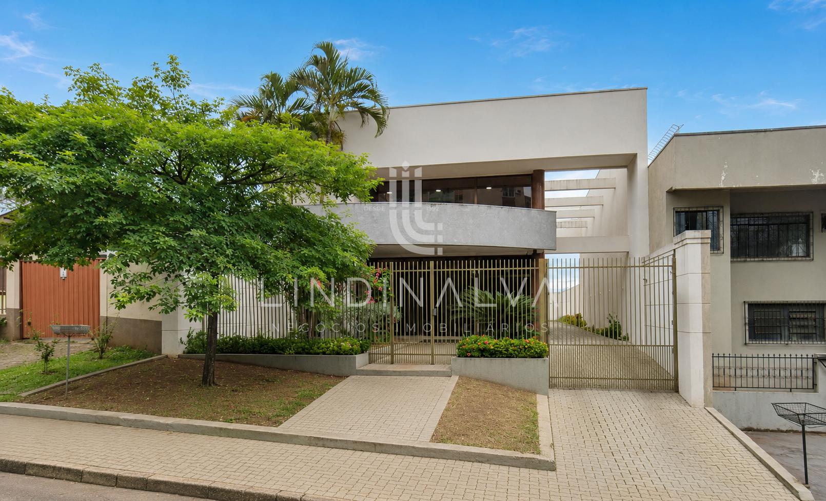 Prédio comercial com estacionamento privativo na Vila Yolanda | Foz do Iguaçu PR