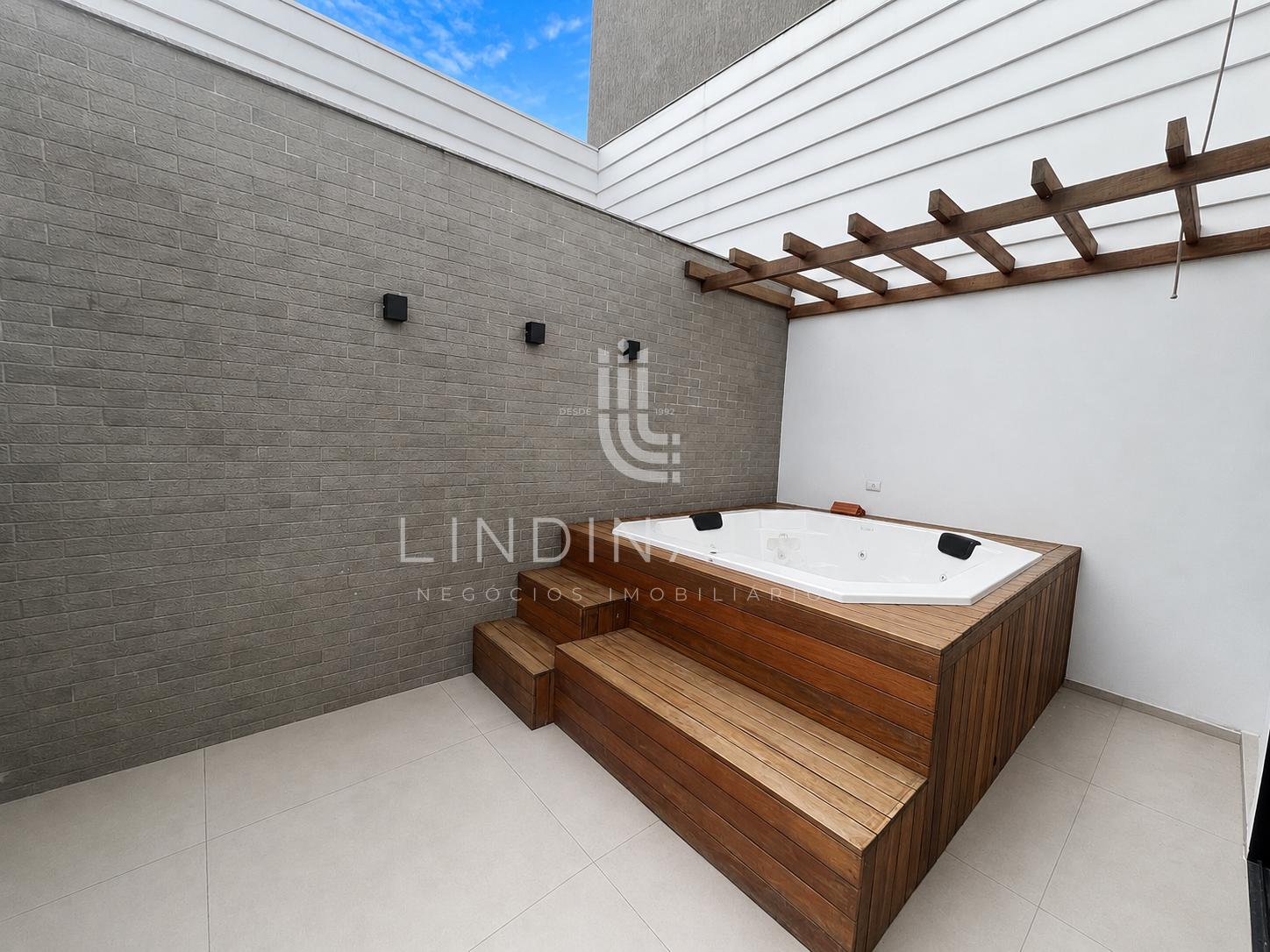 Cobertura mobiliada no Ed. Liberty, com 3 suítes, jacuzzi e linda da vista da cidade