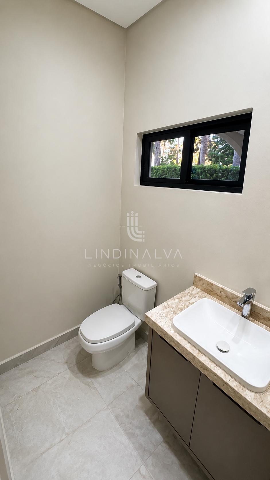Sobrado com 5 suítes no Cond. Village Iguaçu | Vila Yolanda em Foz do Iguaçu PR