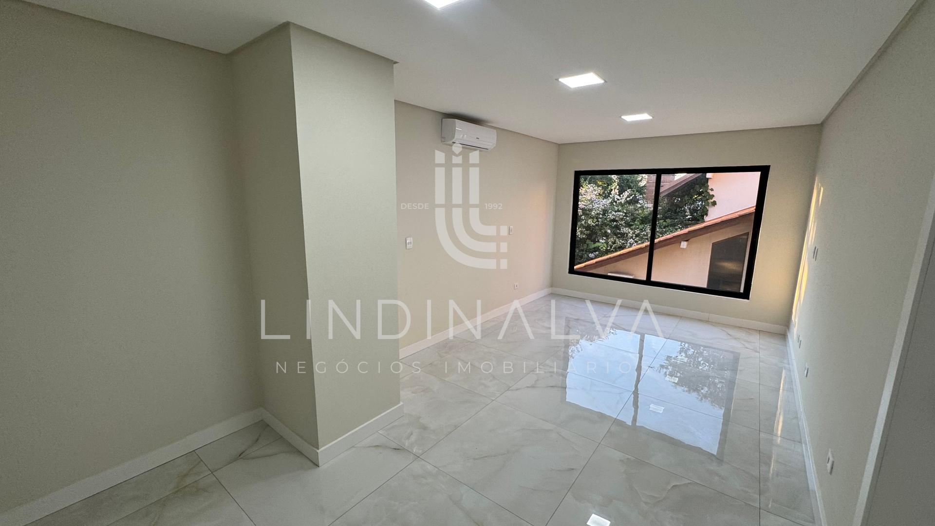 Sobrado com 5 suítes no Cond. Village Iguaçu | Vila Yolanda em Foz do Iguaçu PR