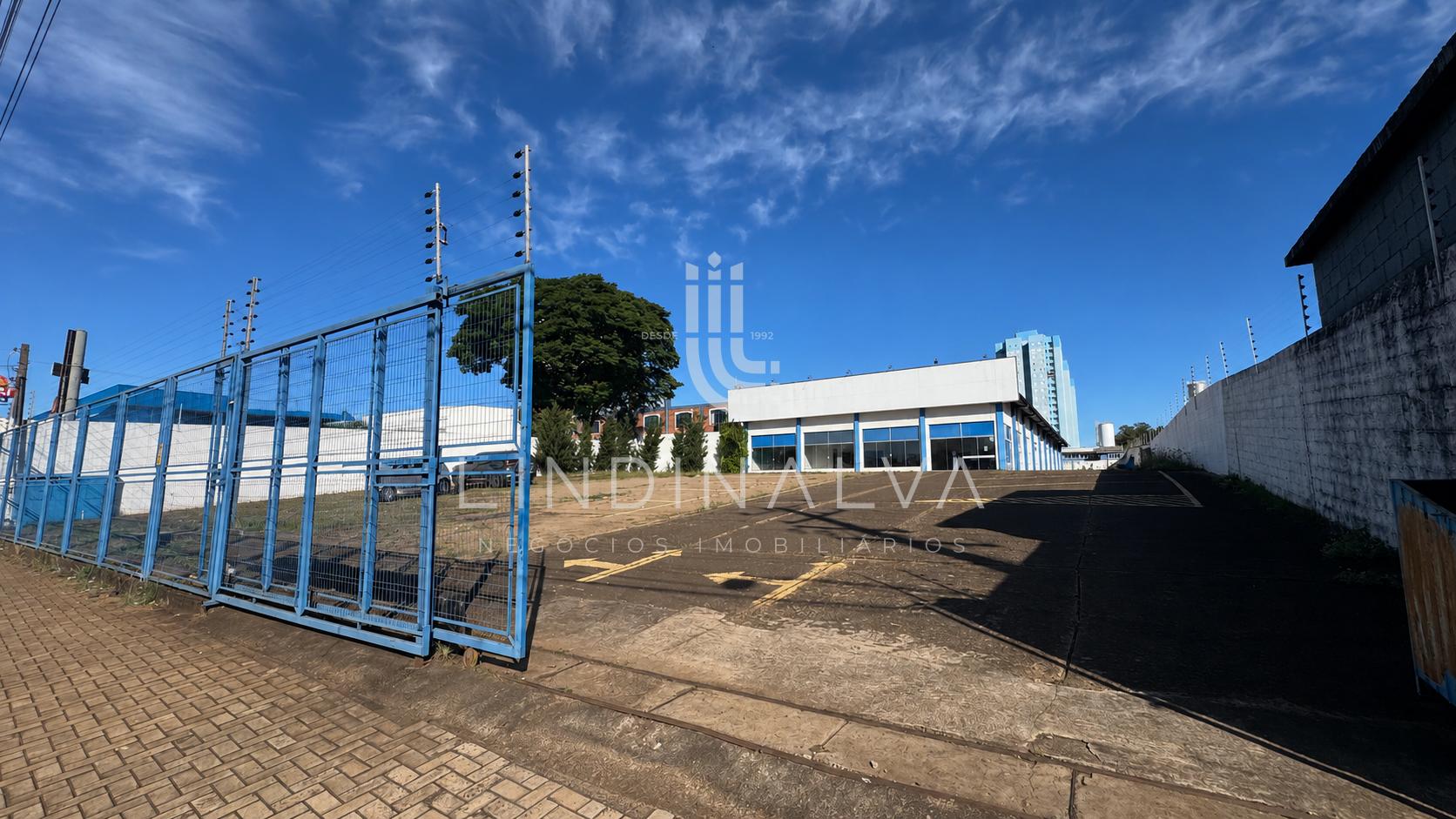 Barracão comercial com 1.800 m2 na Vila Pérola I Foz do Iguaçu PR