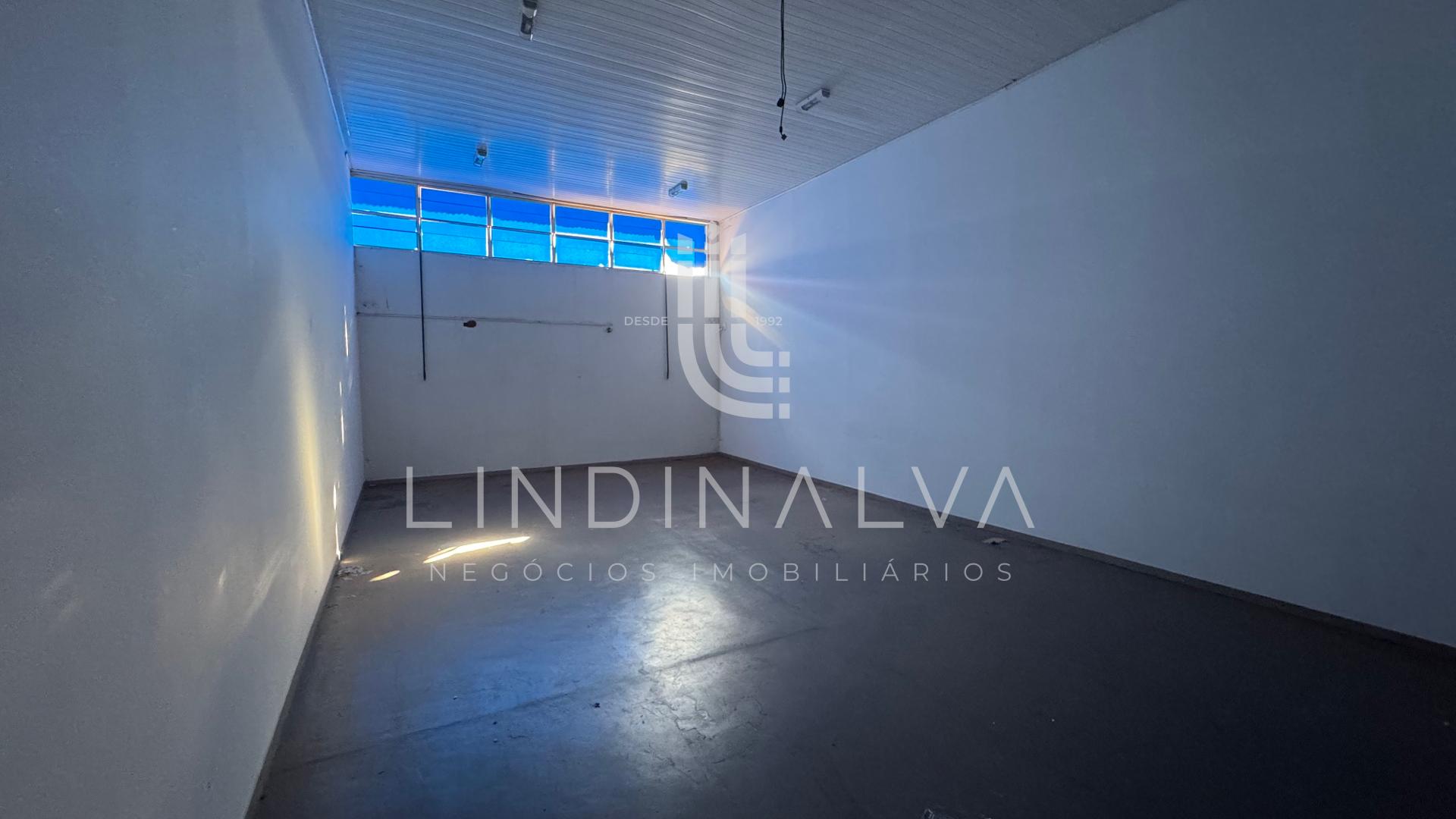 Barracão comercial com 1.800 m2 na Vila Pérola I Foz do Iguaçu PR