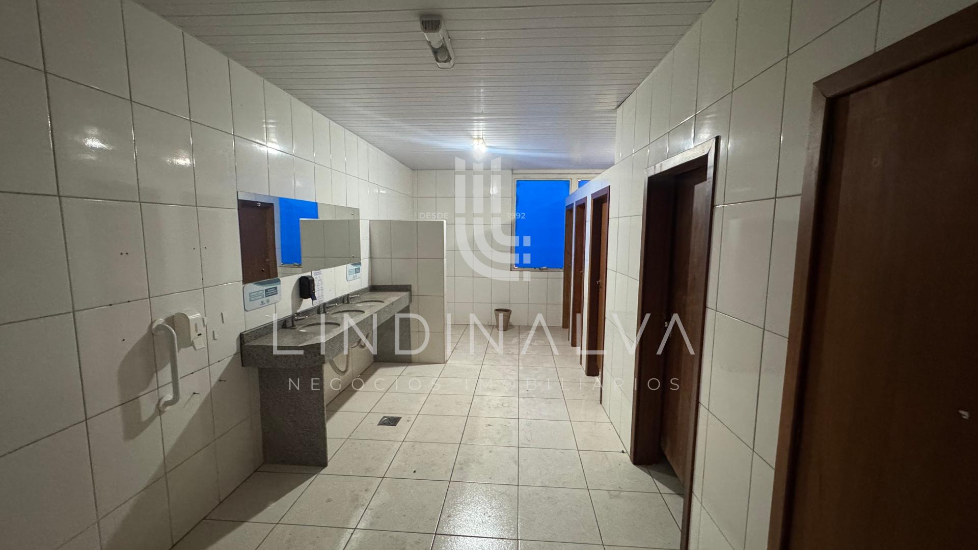 Barracão comercial com 1.800 m2 na Vila Pérola I Foz do Iguaçu PR