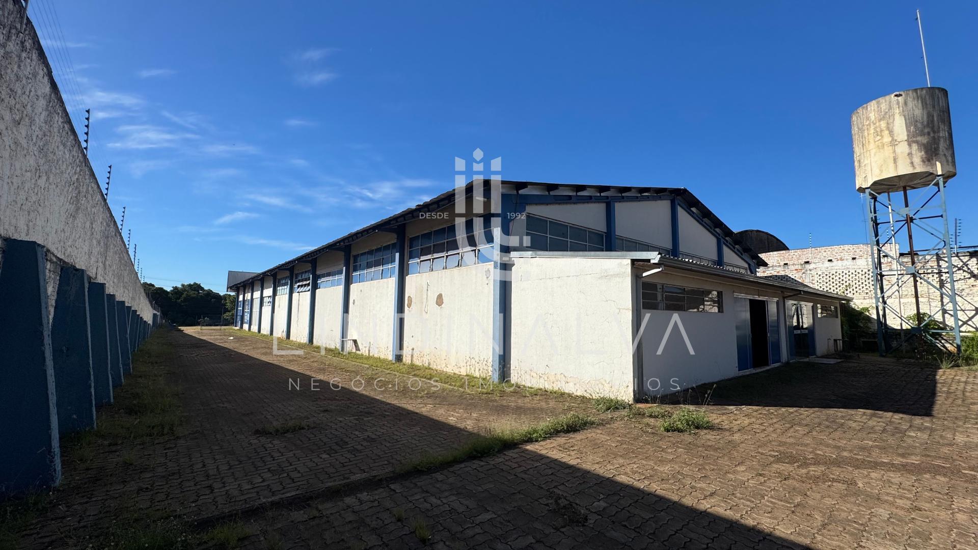 Barracão comercial com 1.800 m2 na Vila Pérola I Foz do Iguaçu PR