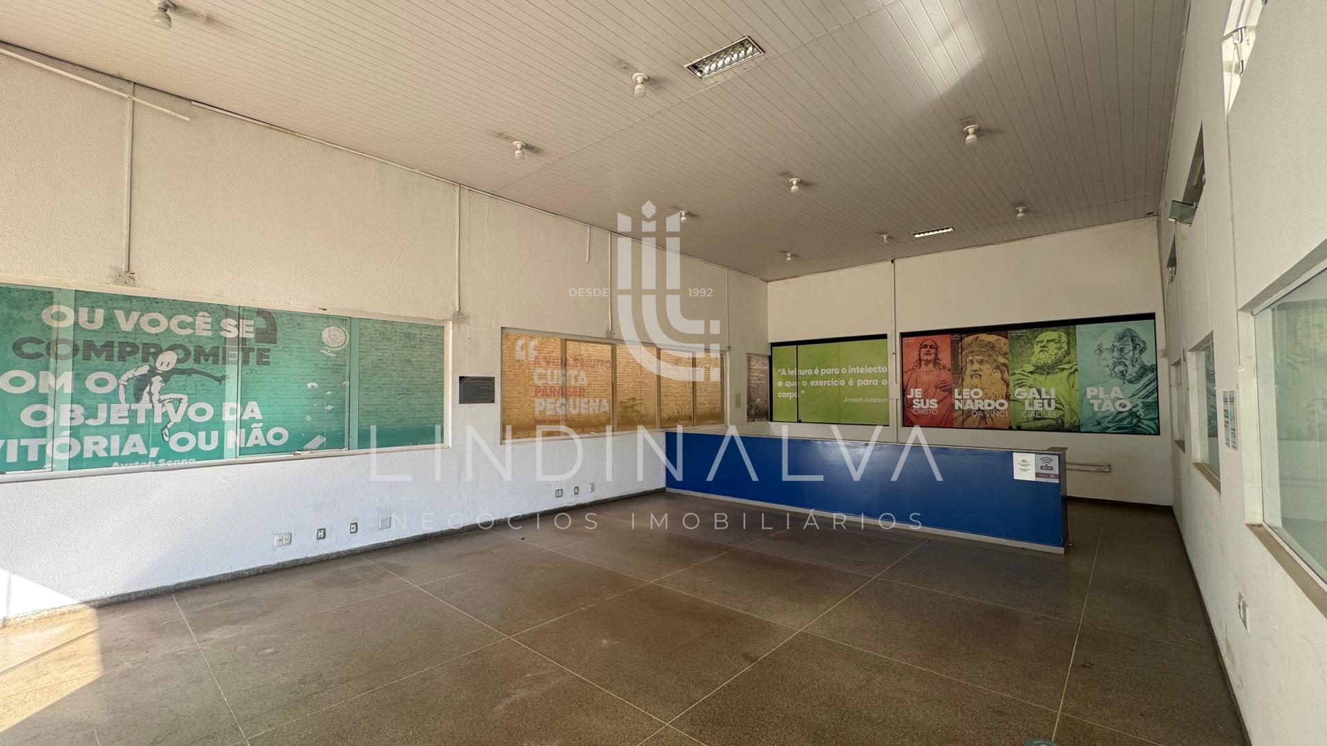 Barracão comercial com 1.800 m2 na Vila Pérola I Foz do Iguaçu PR