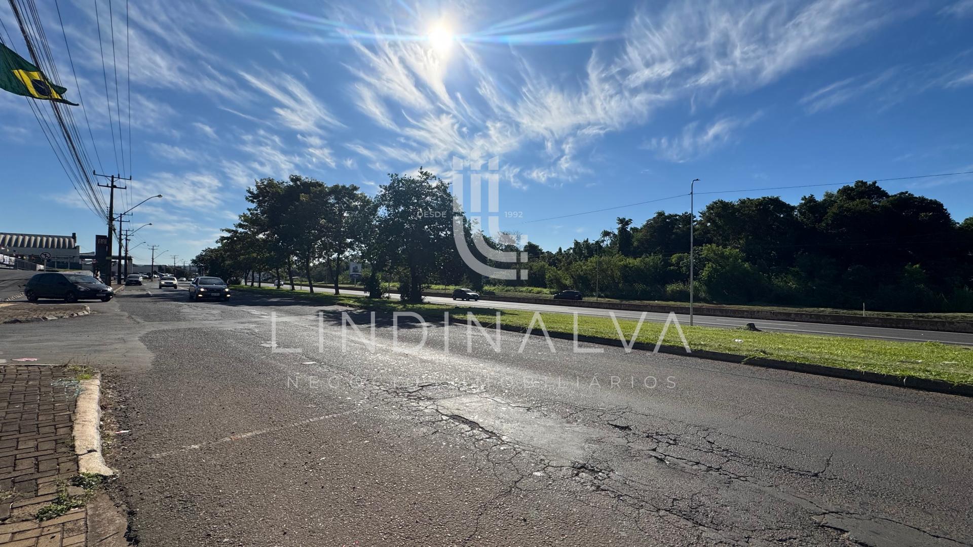 Barracão comercial com 1.800 m2 na Vila Pérola I Foz do Iguaçu PR