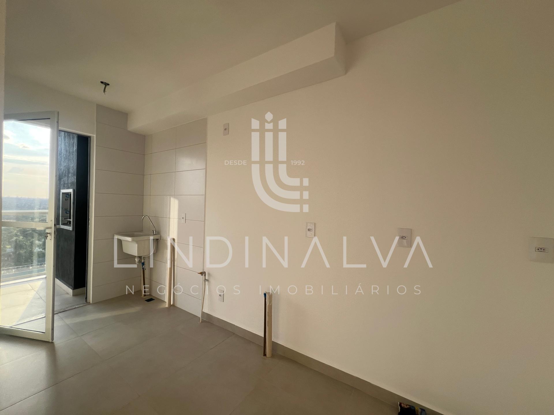 Apartamento semimobiliado com vista panorâmica no Royal Legacy...