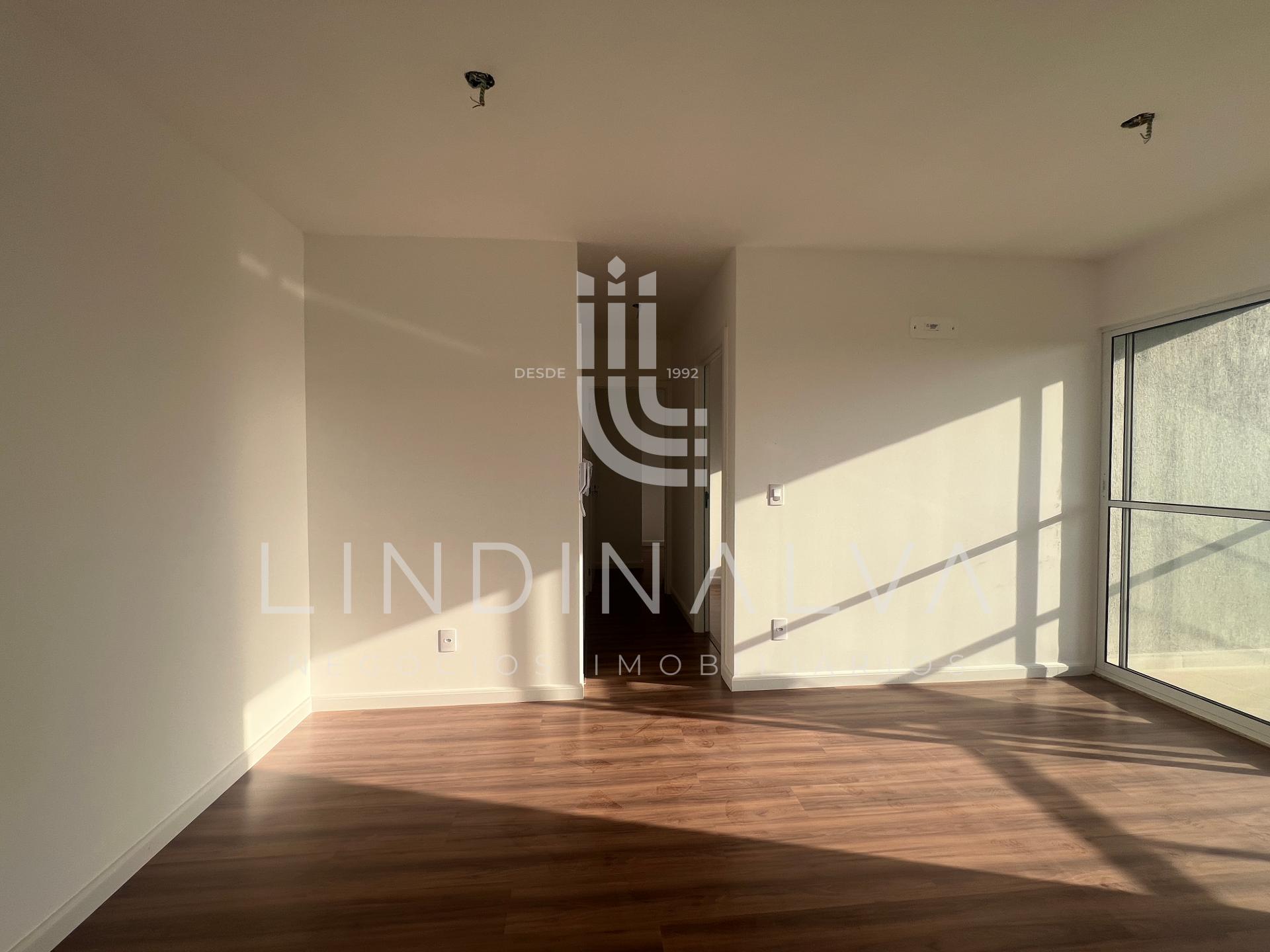 Apartamento semimobiliado com vista panorâmica no Royal Legacy...