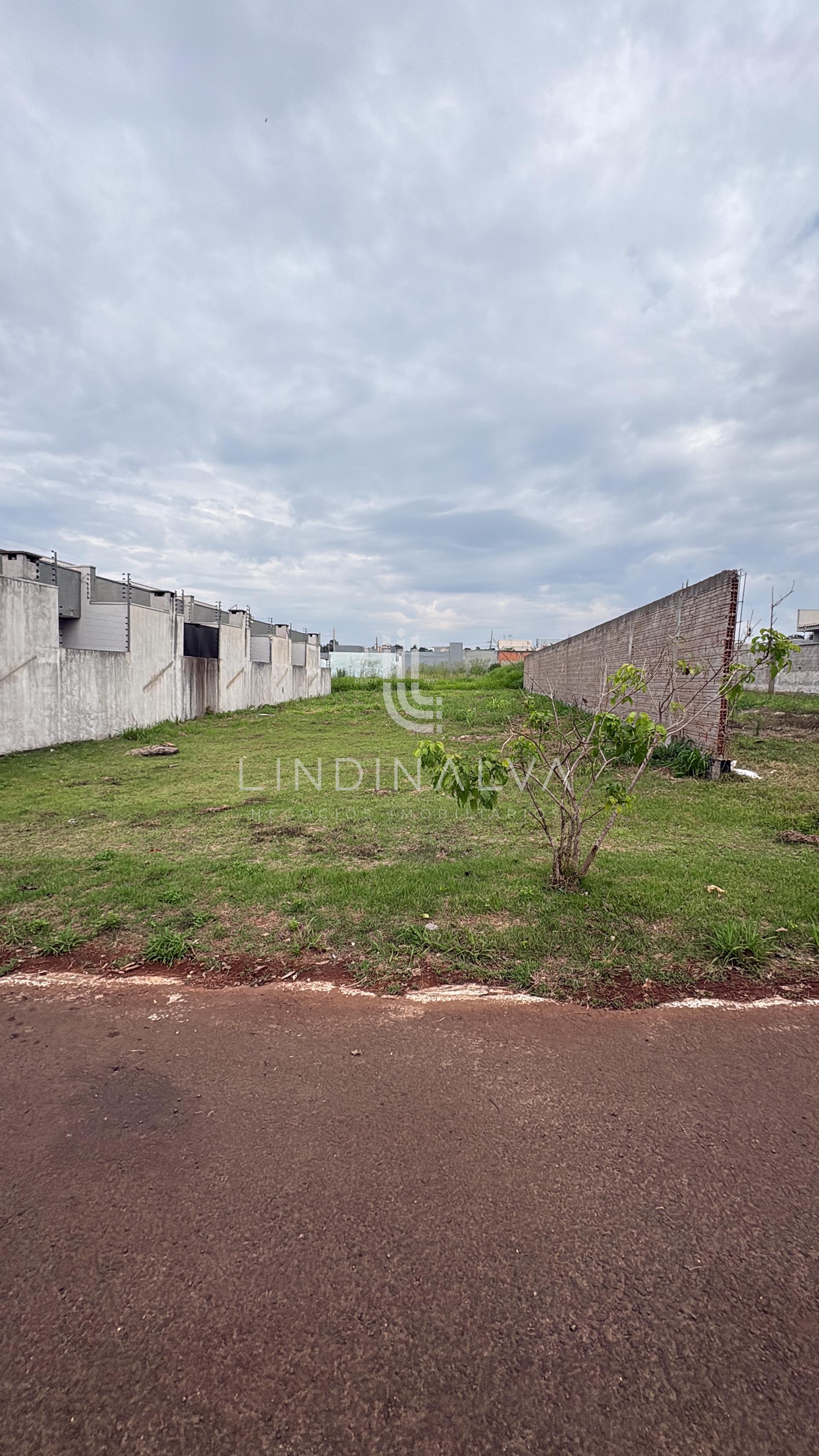 Terreno de 360m2 em Loteamento Novo Próximo à Felipe Wandscheer | Vitta Village