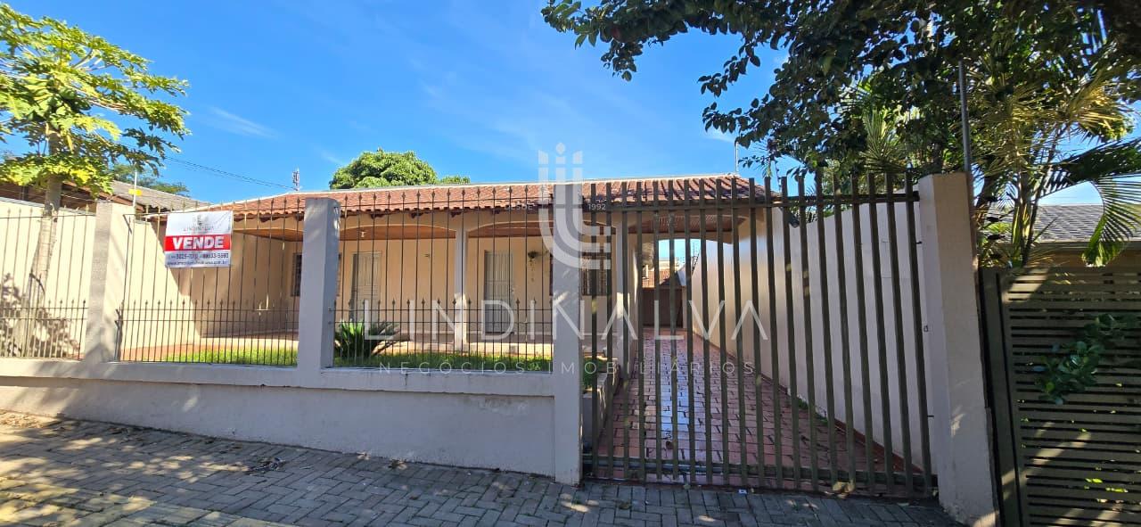 Casa com espaço nos fundos à venda no Conjunto Libra II em Foz...