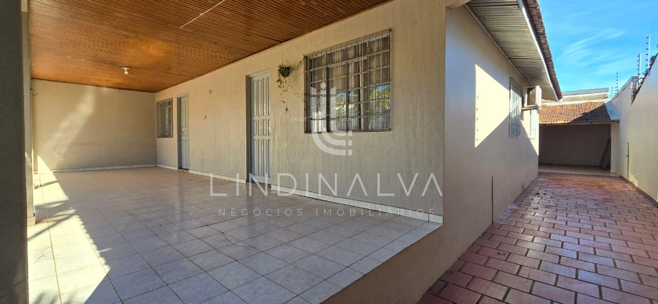 Casa com espaço nos fundos à venda no Conjunto Libra II em Foz...
