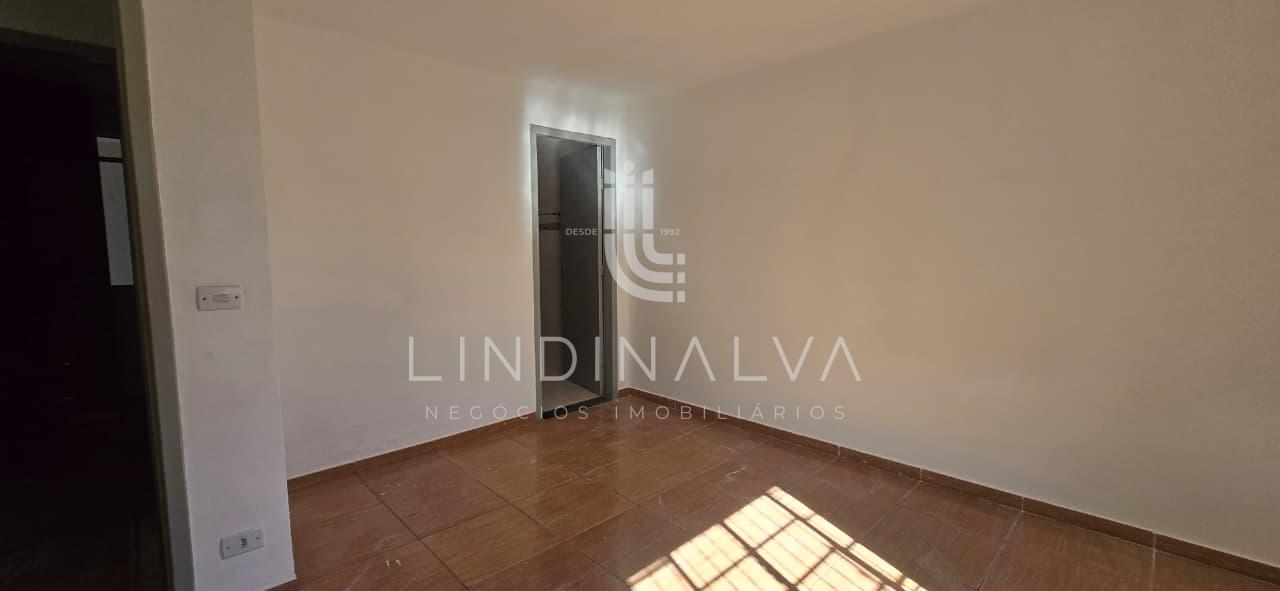 Casa com espaço nos fundos à venda no Conjunto Libra II em Foz do Iguaçu/PR