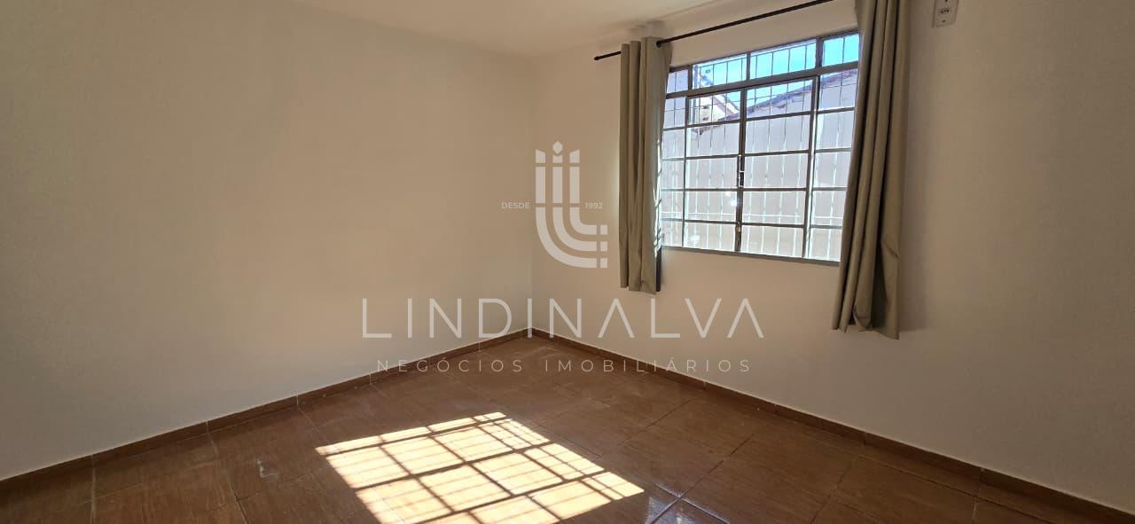 Casa com espaço nos fundos à venda no Conjunto Libra II em Foz do Iguaçu/PR