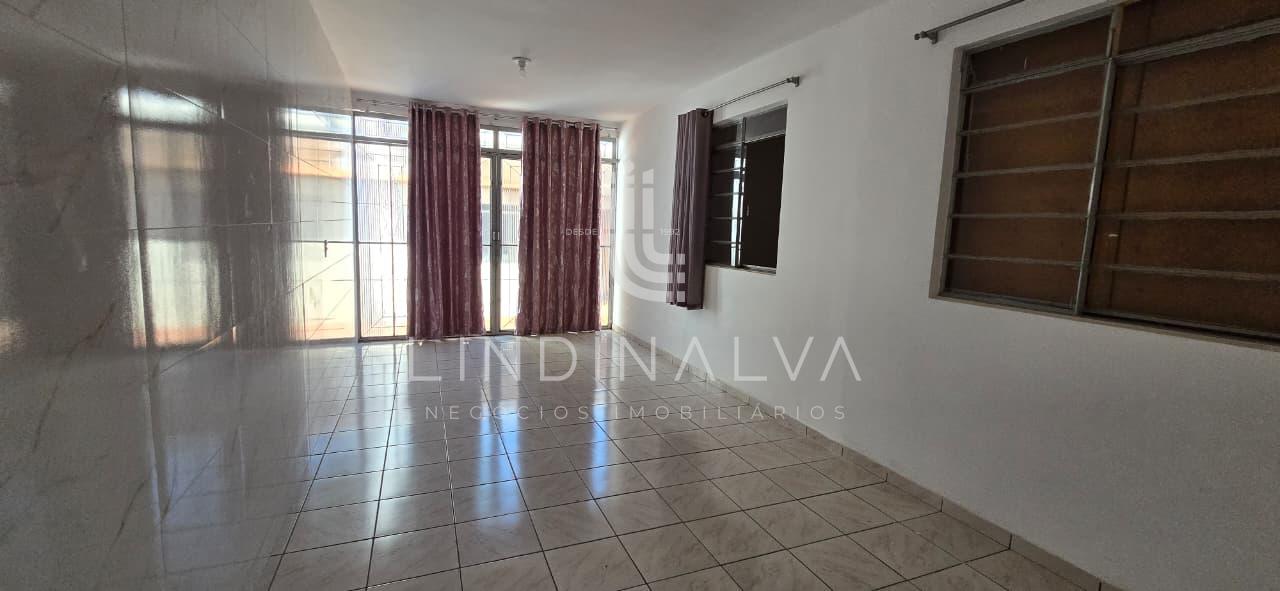 Casa com espaço nos fundos à venda no Conjunto Libra II em Foz do Iguaçu/PR