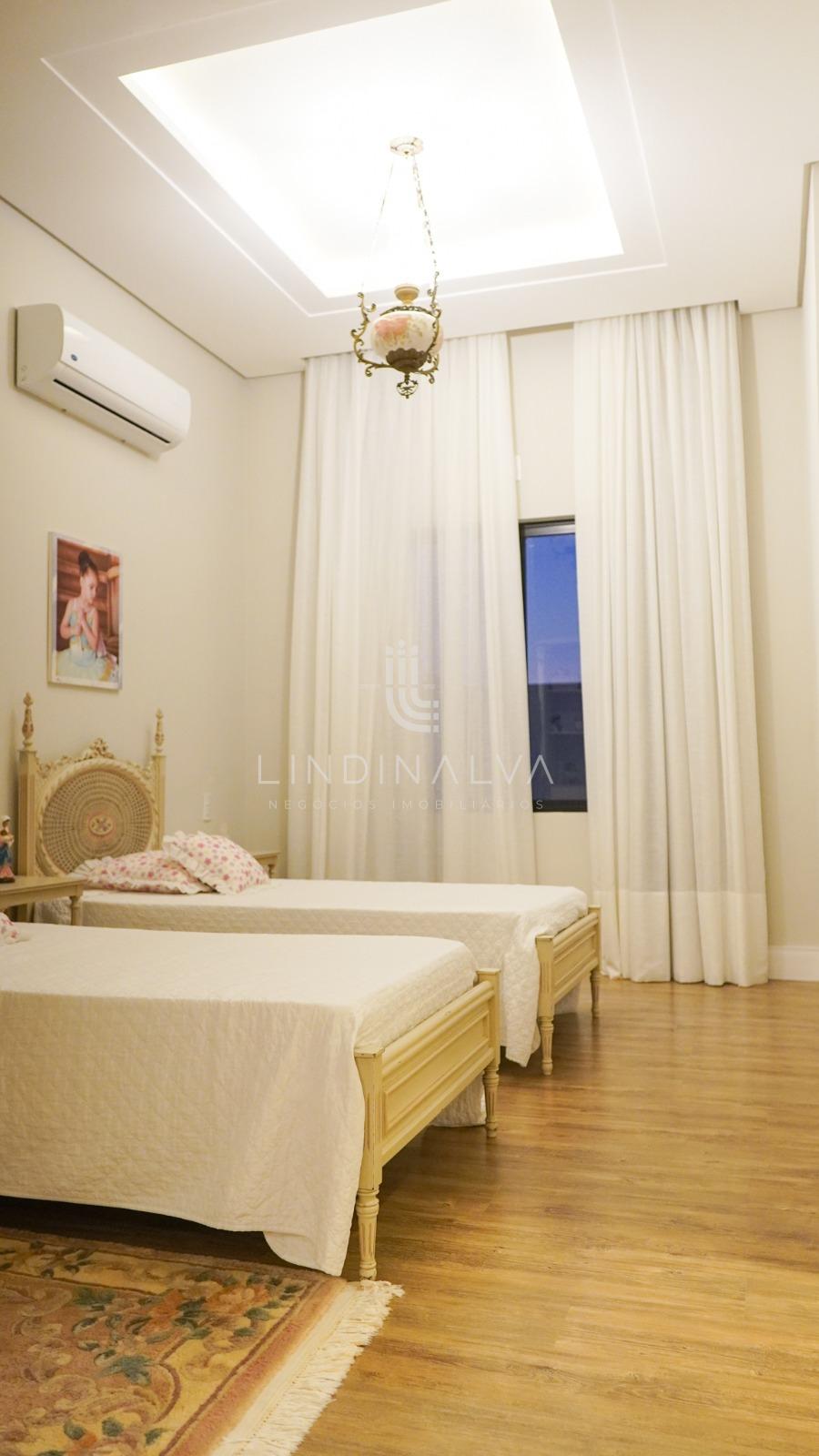Casa de alto padrão com 4 suítes no Condomínio Porto Madero em Foz do Iguaçu/PR