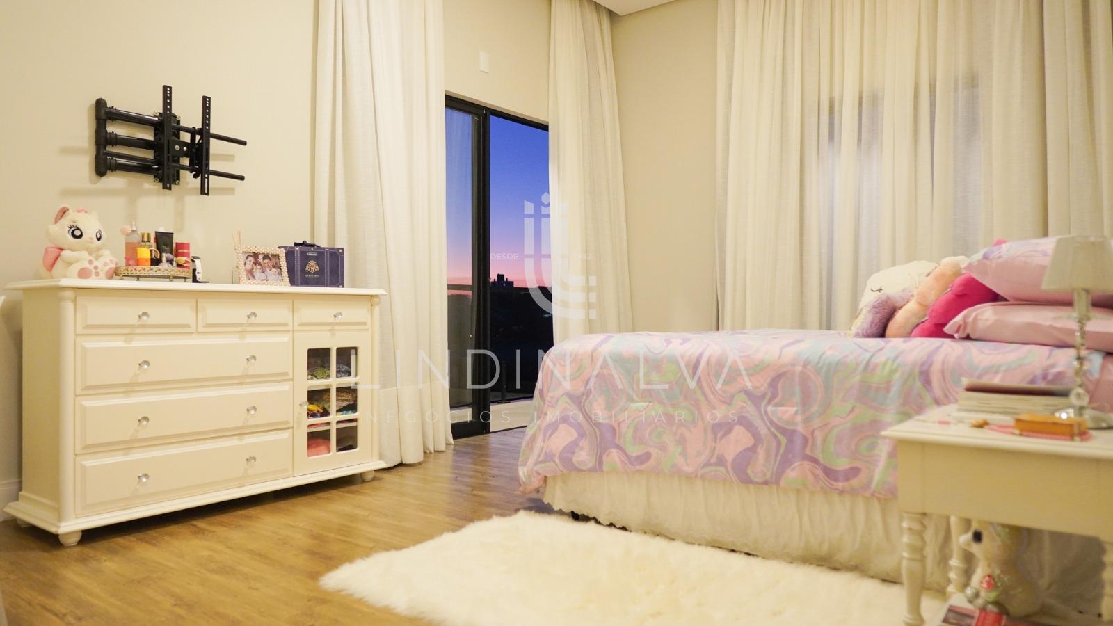 Casa de alto padrão com 4 suítes no Condomínio Porto Madero em Foz do Iguaçu/PR