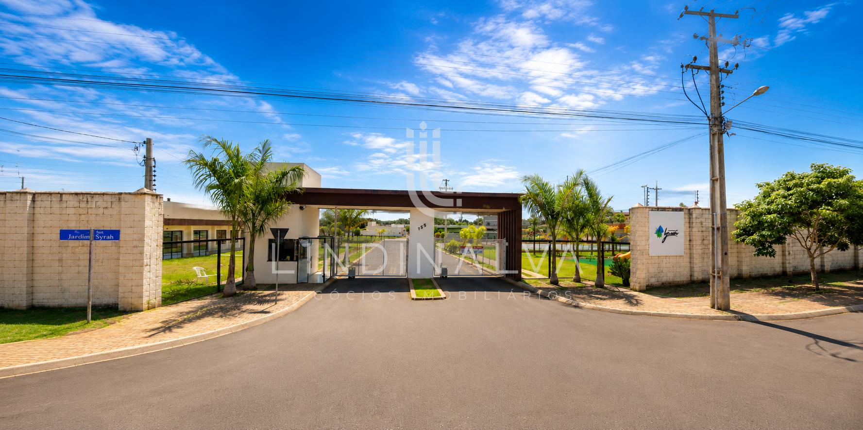 Lote residencial de 300,00m2 no Condomínio Horizontal Iguaçu | Vila Carimã