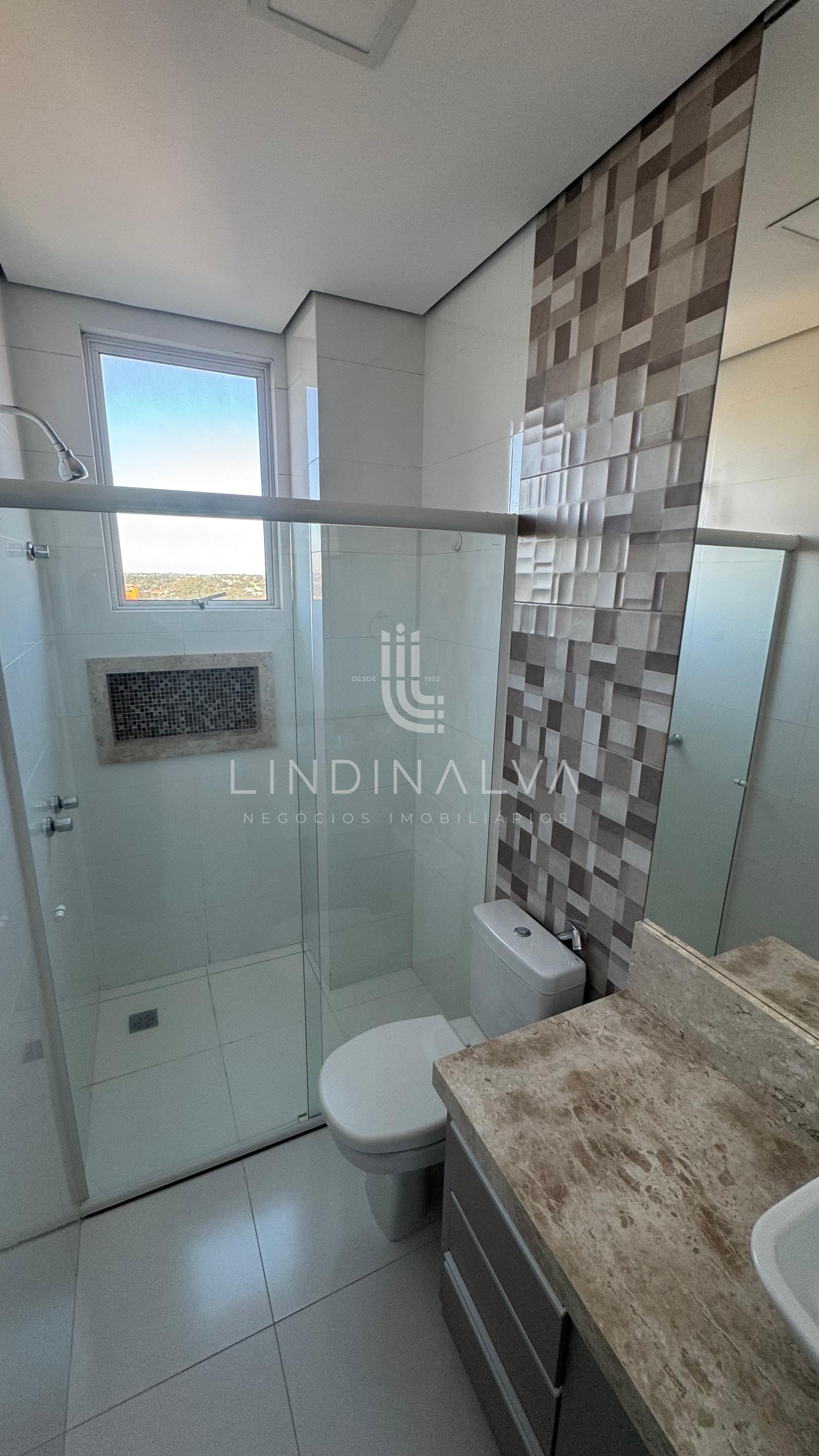 Apartamento semi-mobiliado com 3 quartos no Edifício Provence - Av. Pedro Brasso