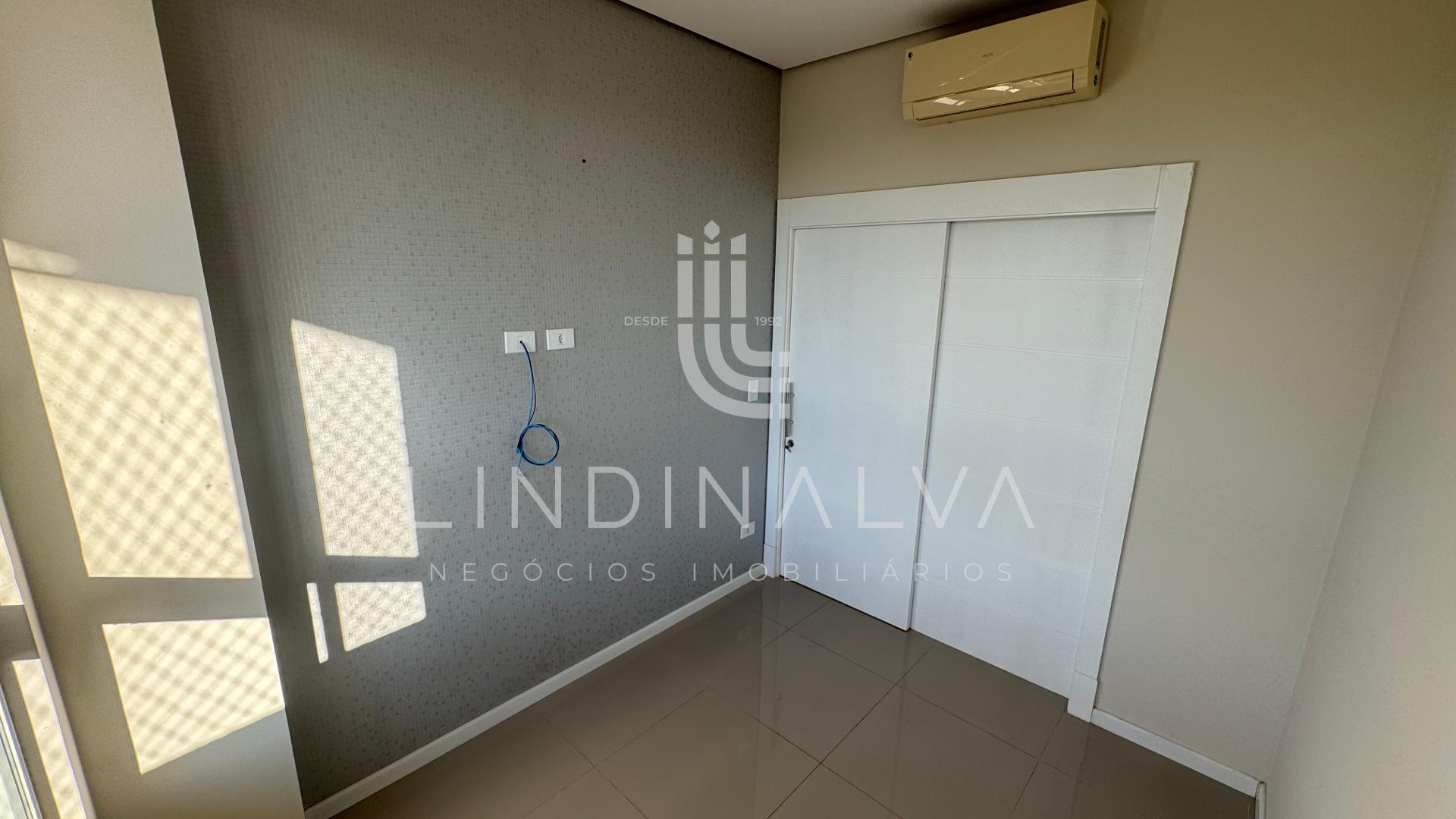 Apartamento semi-mobiliado com 3 quartos no Edifício Provence - Av. Pedro Brasso