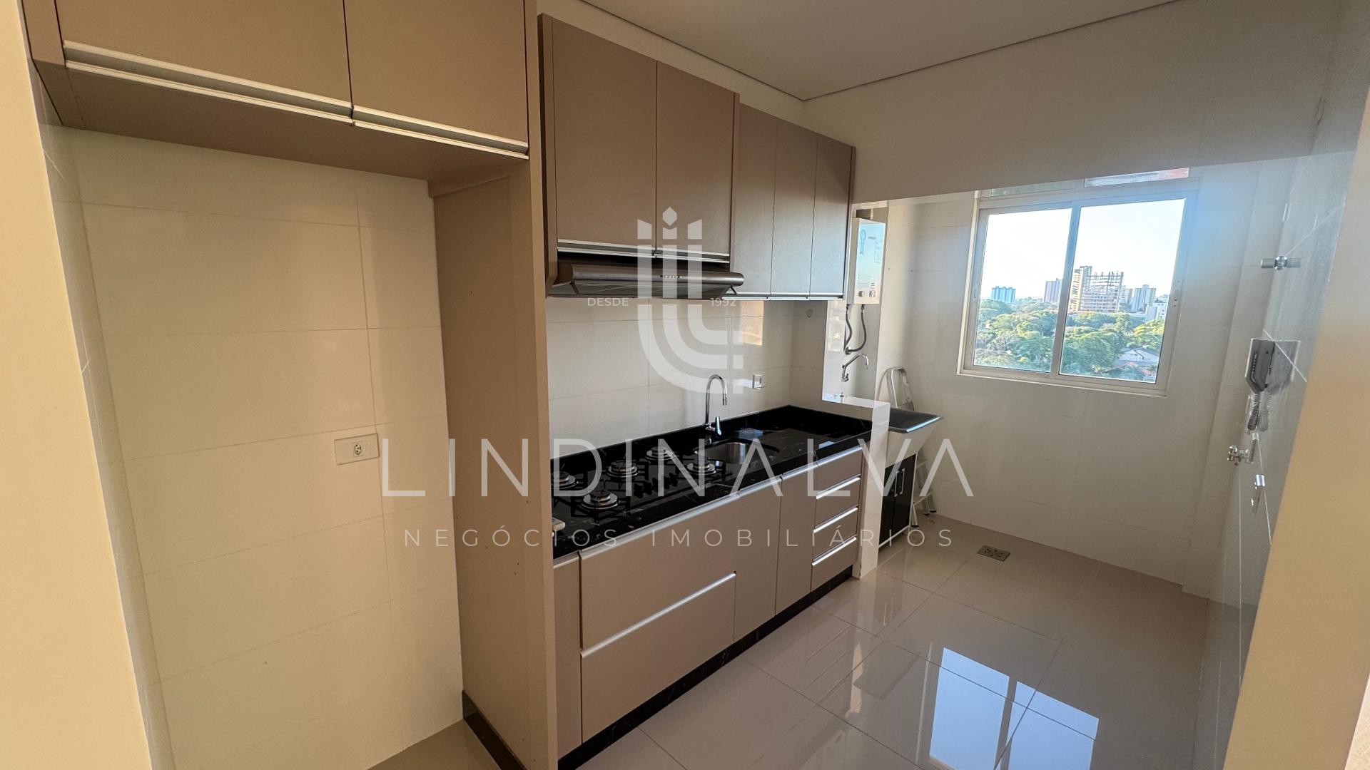 Apartamento semi-mobiliado com 3 quartos no Edifício Provence - Av. Pedro Brasso