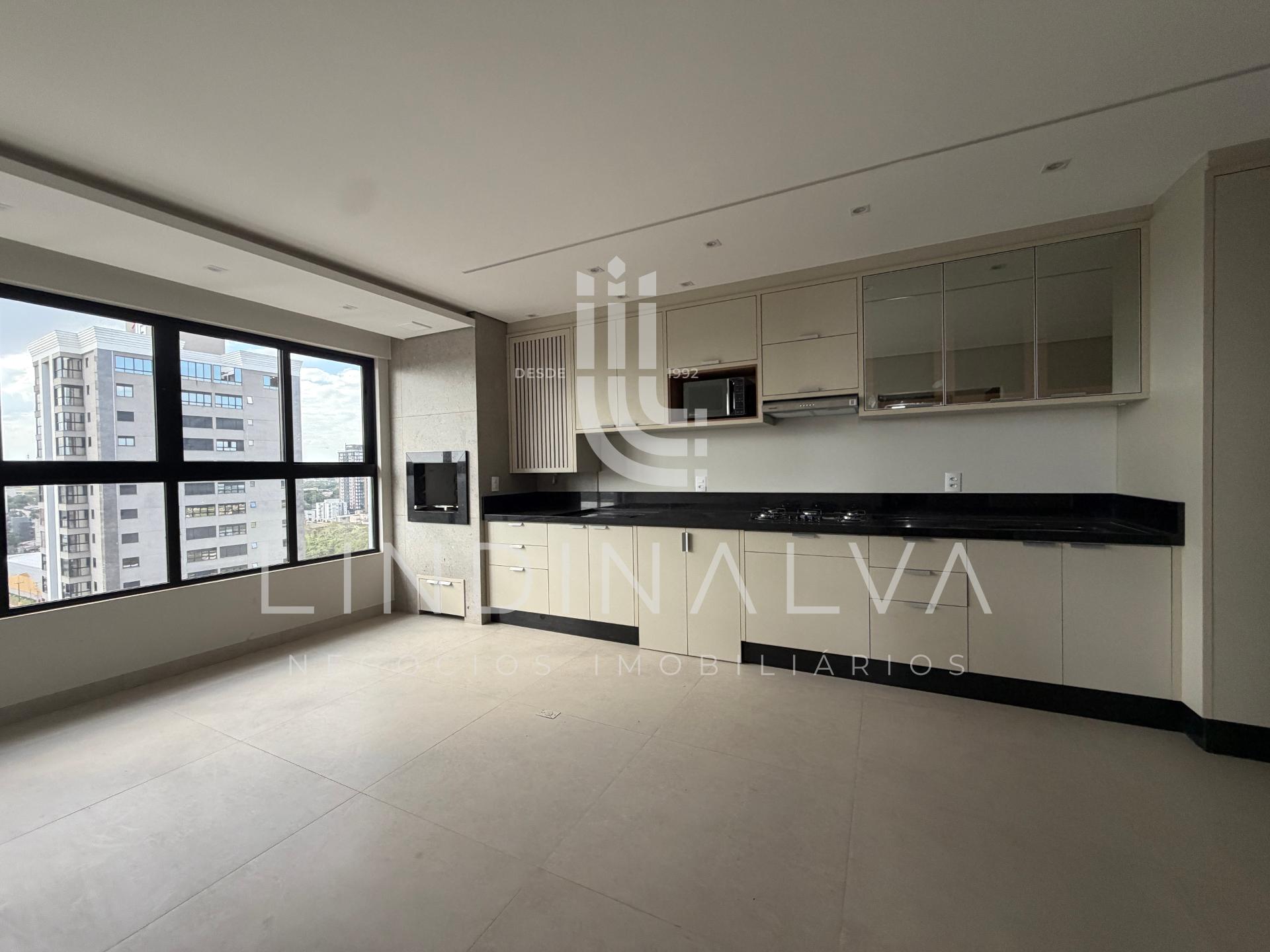 Apartamento semimobiliado com suíte, quarto, 2 vagas, no Ed. A...