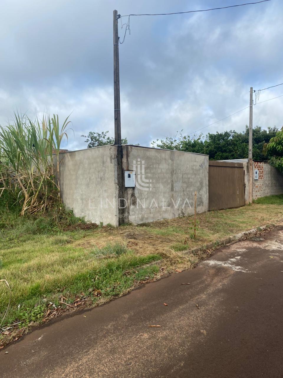 Terreno murado com 176,67m2 no Parque da Lagoa I em Foz do Igu...