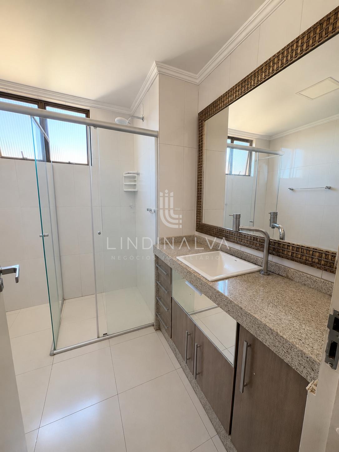 Apartamento no Edifício Monte Carlo I Centro de Foz do Iguaçu/PR
