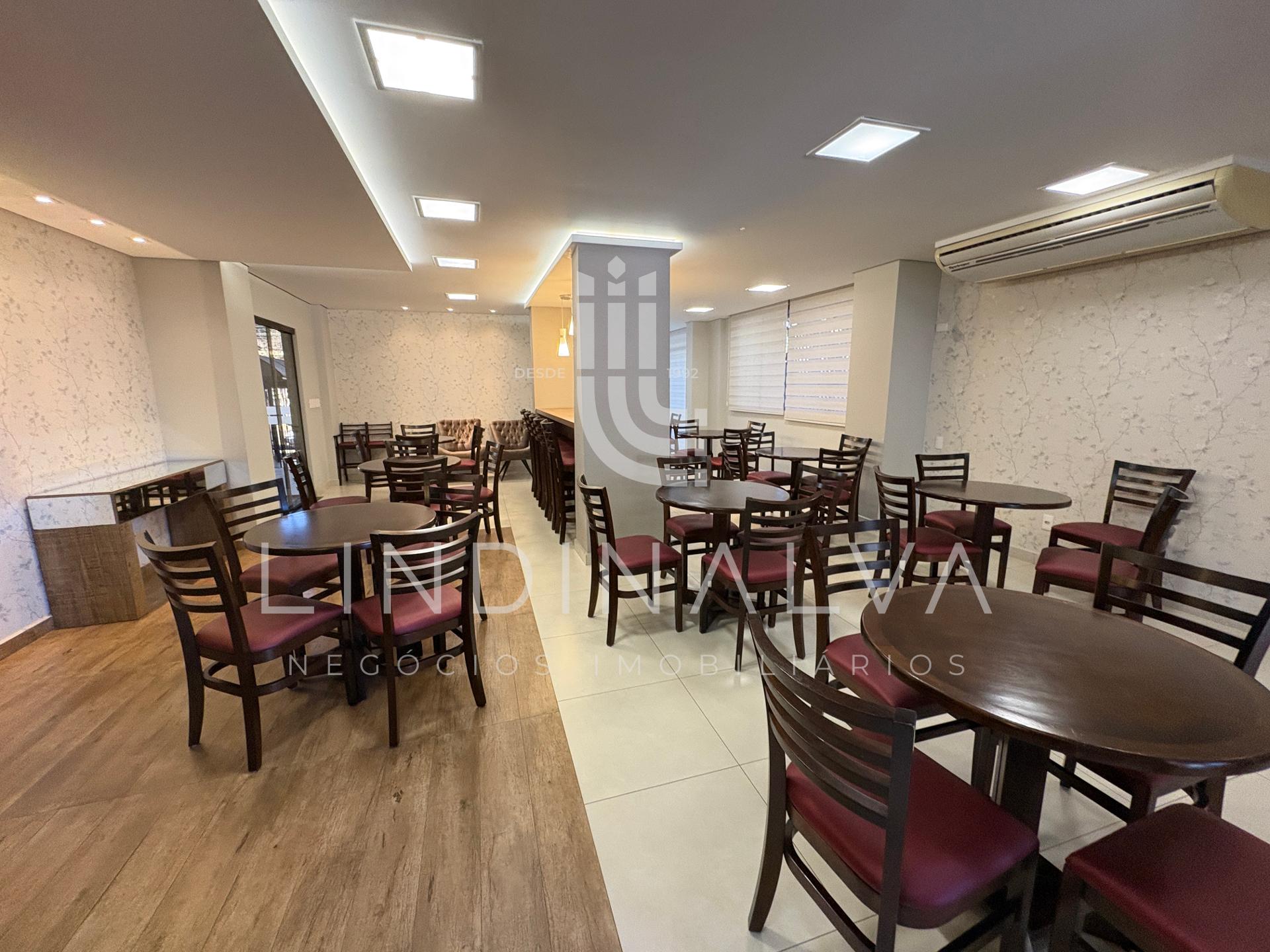 Apartamento no Edifício Monte Carlo I Centro de Foz do Iguaçu/PR