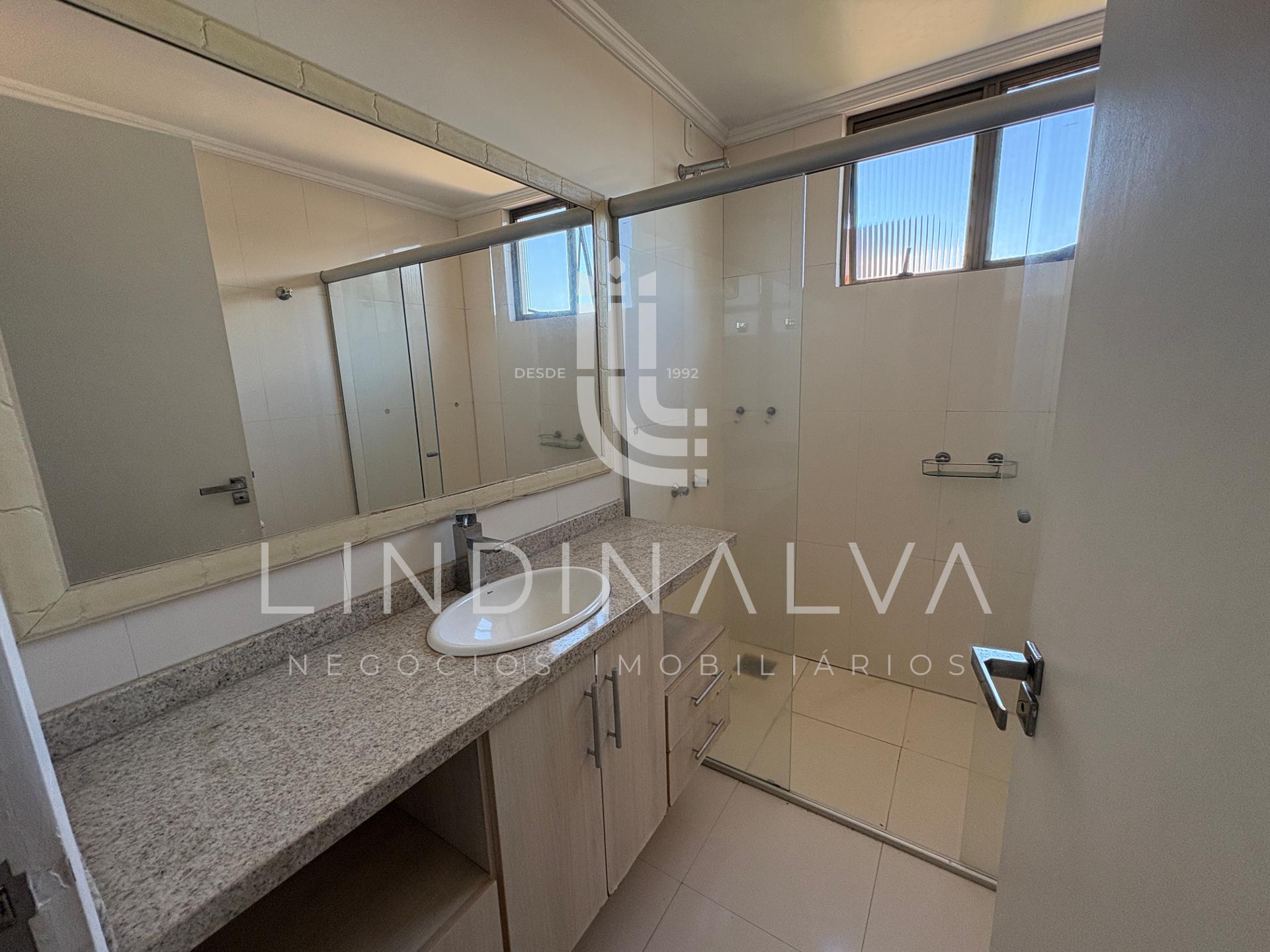 Apartamento no Edifício Monte Carlo I Centro de Foz do Iguaçu/PR