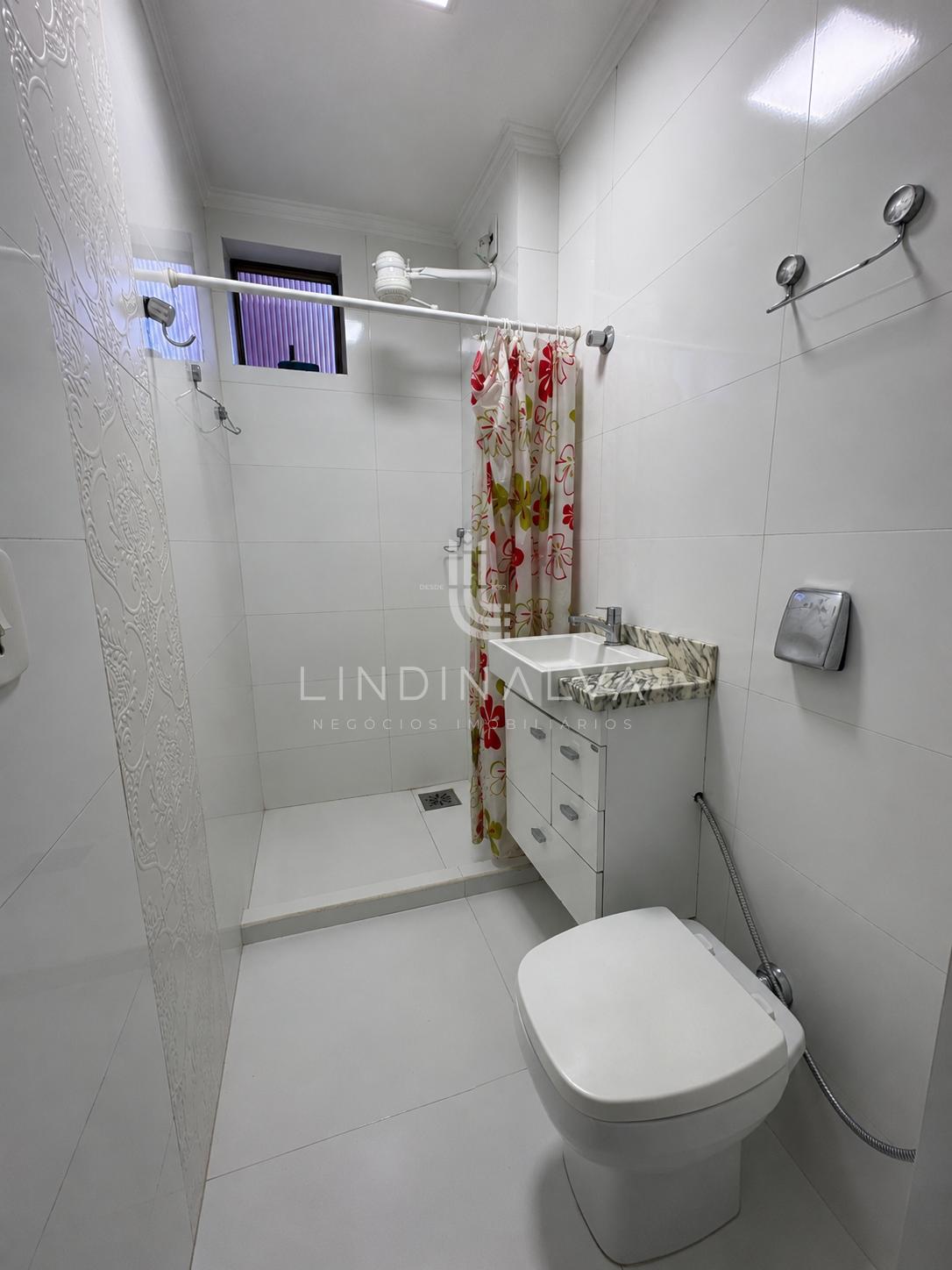 Apartamento no Edifício Monte Carlo I Centro de Foz do Iguaçu/PR