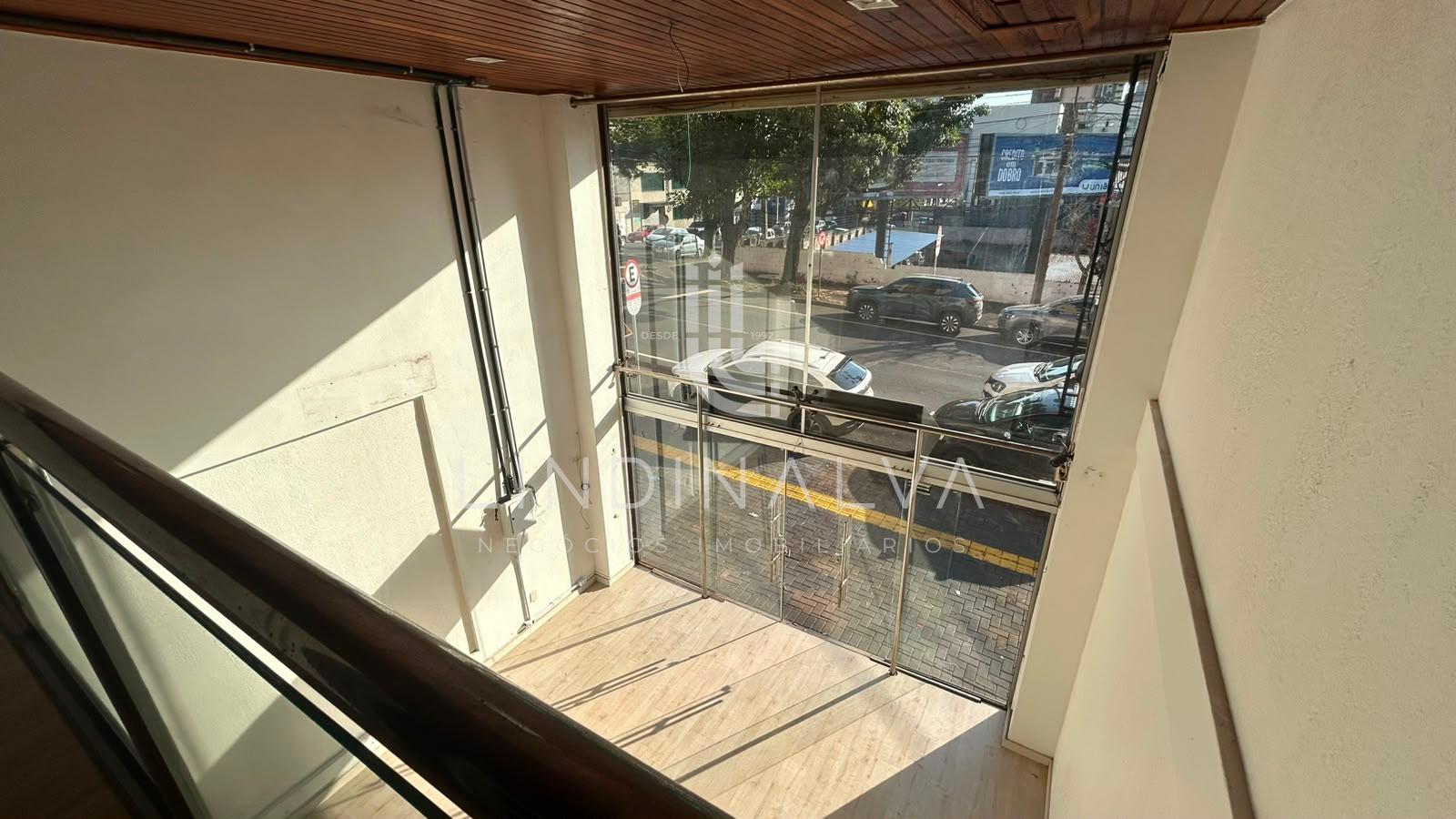 Sala Comercial no Centro, com mezanino, em Foz do Iguaçu