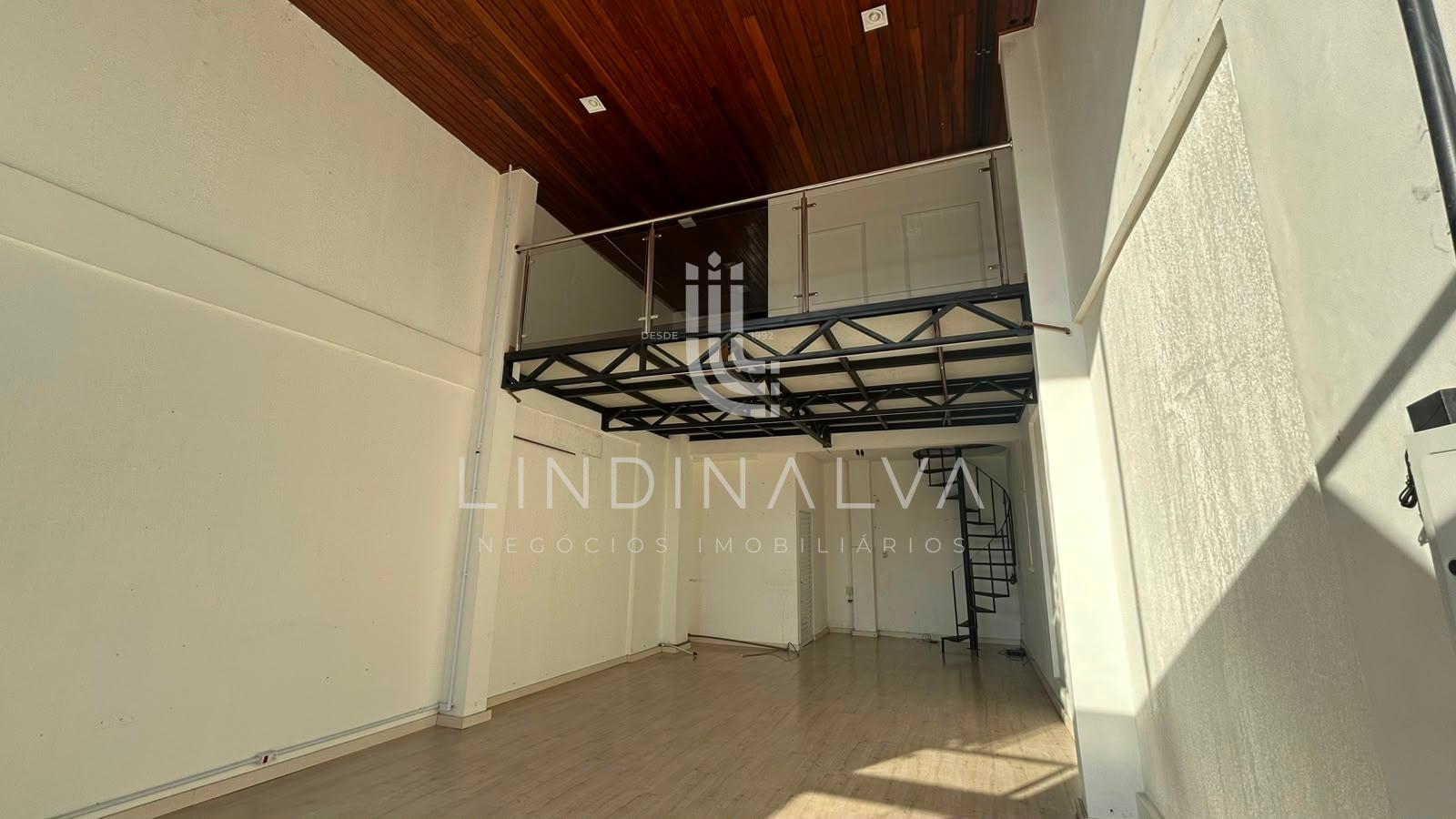 Sala Comercial no Centro, com mezanino, em Foz do Iguaçu