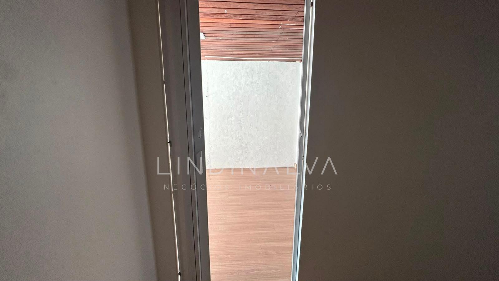 Sala Comercial no Centro, com mezanino, em Foz do Iguaçu