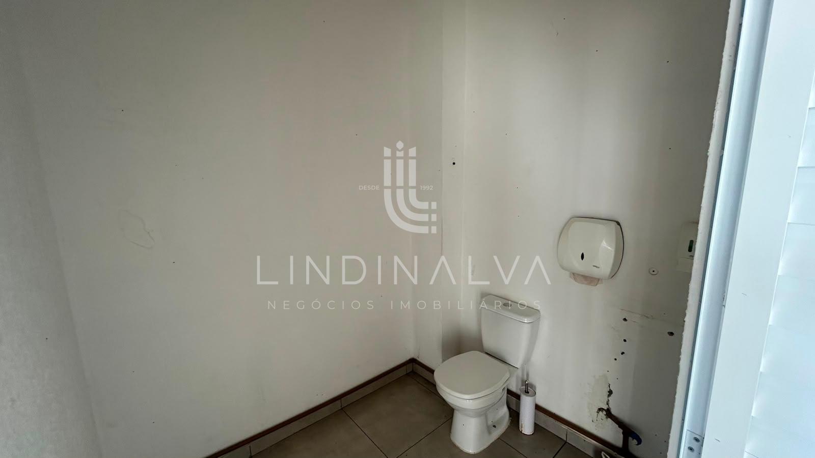 Sala Comercial no Centro, com mezanino, em Foz do Iguaçu