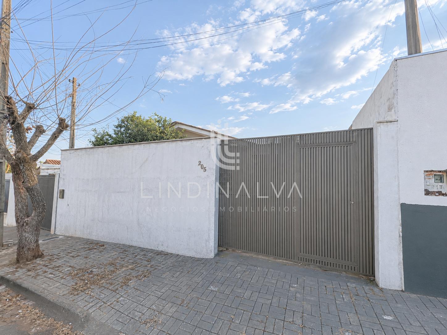 Casa com amplo terreno e potencial de ampliação no Cidade Nova | Foz do Iguaçu