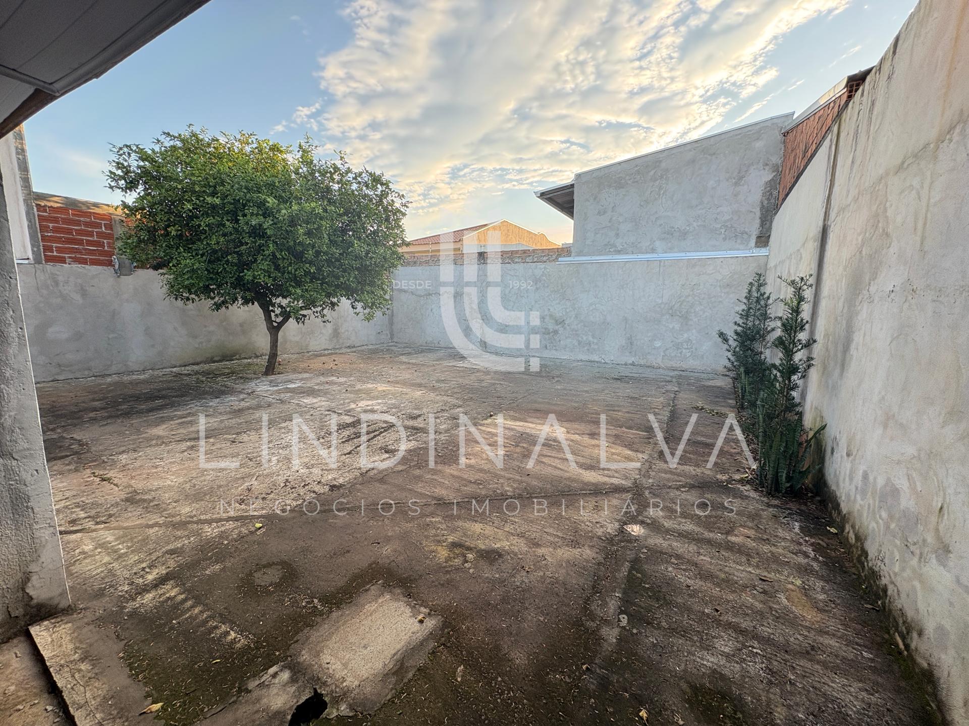 Casa com amplo terreno e potencial de ampliação no Cidade Nova | Foz do Iguaçu