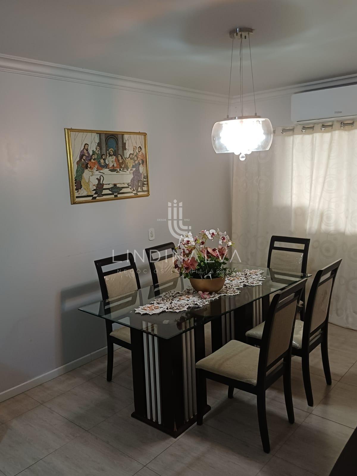 Casa à venda com 297,37m2, edícula completa na Vila A I Foz do Iguaçu/PR