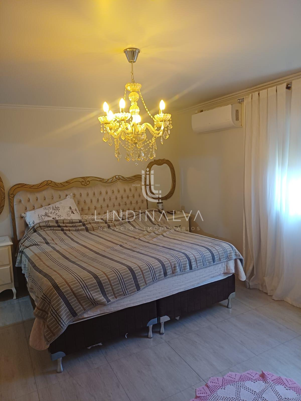 Casa à venda com 297,37m2, edícula completa na Vila A I Foz do Iguaçu/PR