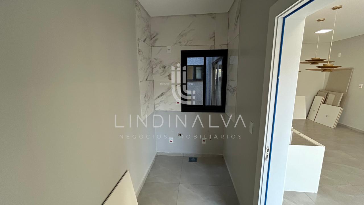 Sobrado à venda no Pioneiros, 1 suíte com closet e 2 quartos | Próx. ao Colégio COC Semeador
