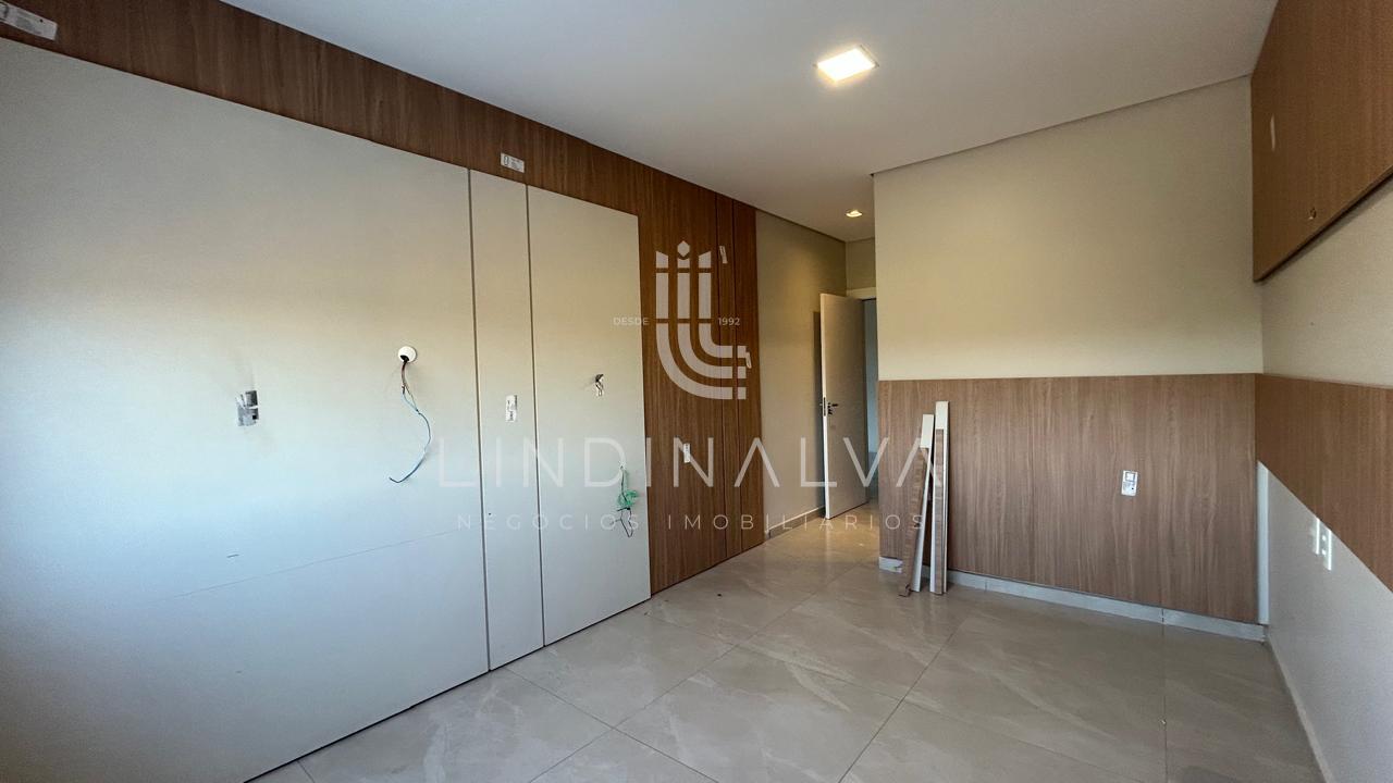 Sobrado à venda no Pioneiros, 1 suíte com closet e 2 quartos | Próx. ao Colégio COC Semeador