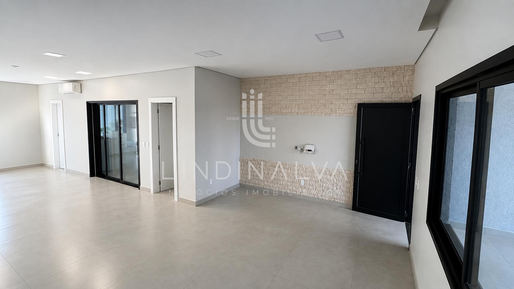 Sobrado à venda no Pioneiros, 1 suíte com closet e 2 quartos | Próx. ao Colégio COC Semeador