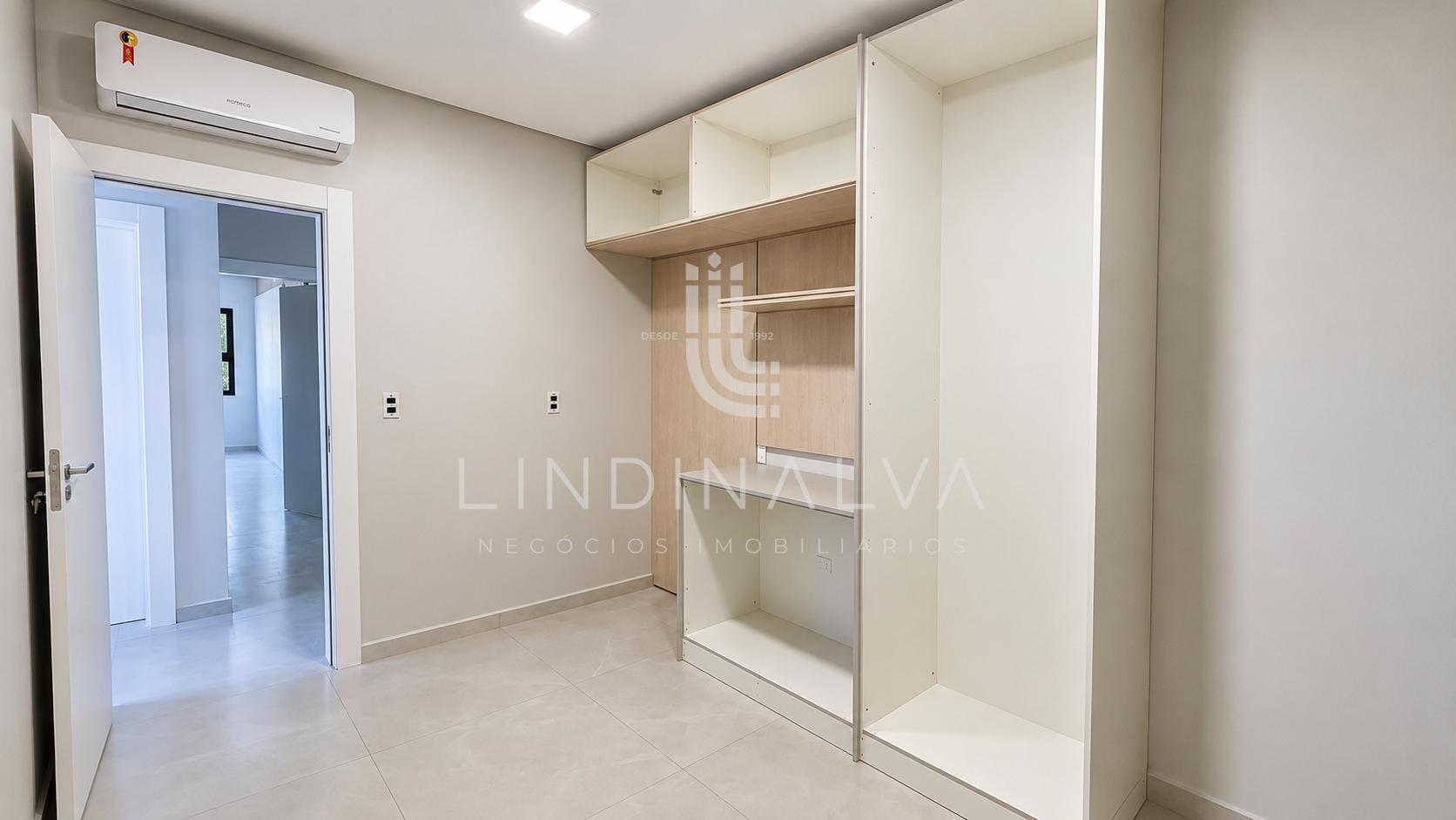 Sobrado à venda no Pioneiros, 1 suíte com closet e 2 quartos | Próx. ao Colégio COC Semeador