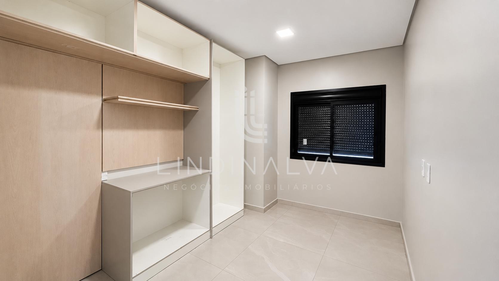 Sobrado à venda no Pioneiros, 1 suíte com closet e 2 quartos | Próx. ao Colégio COC Semeador