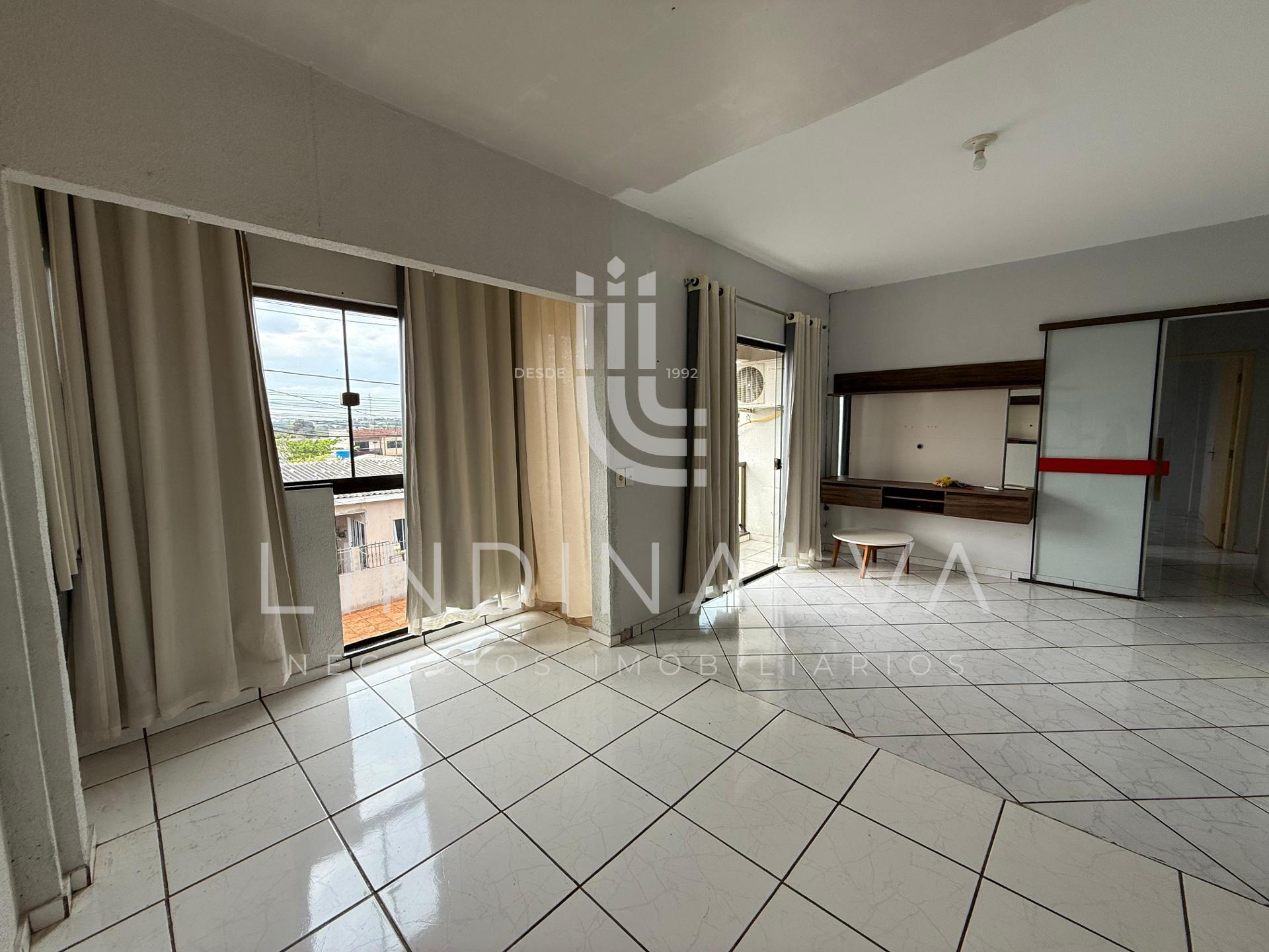Apartamento com sala comercial e casa nos fundos à venda no Porto Meira/Foz