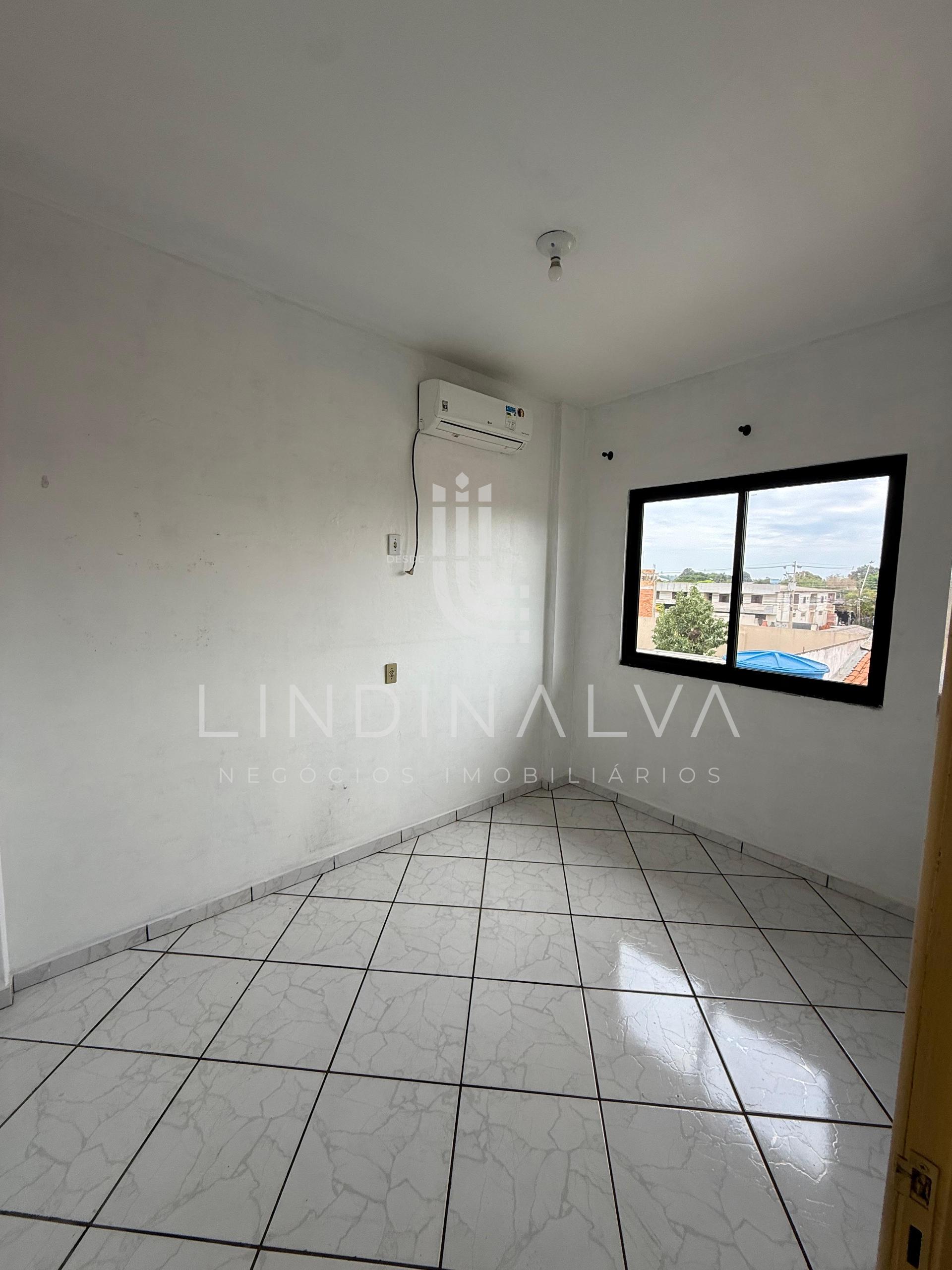 Apartamento com sala comercial e casa nos fundos à venda no Porto Meira/Foz