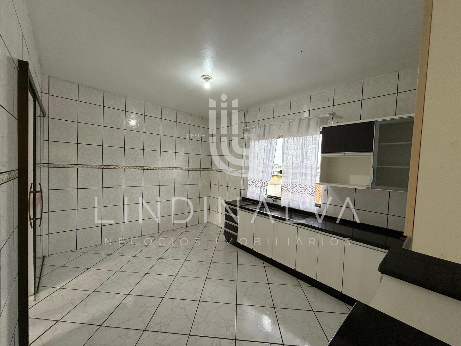 Apartamento com sala comercial e casa nos fundos à venda no Porto Meira/Foz
