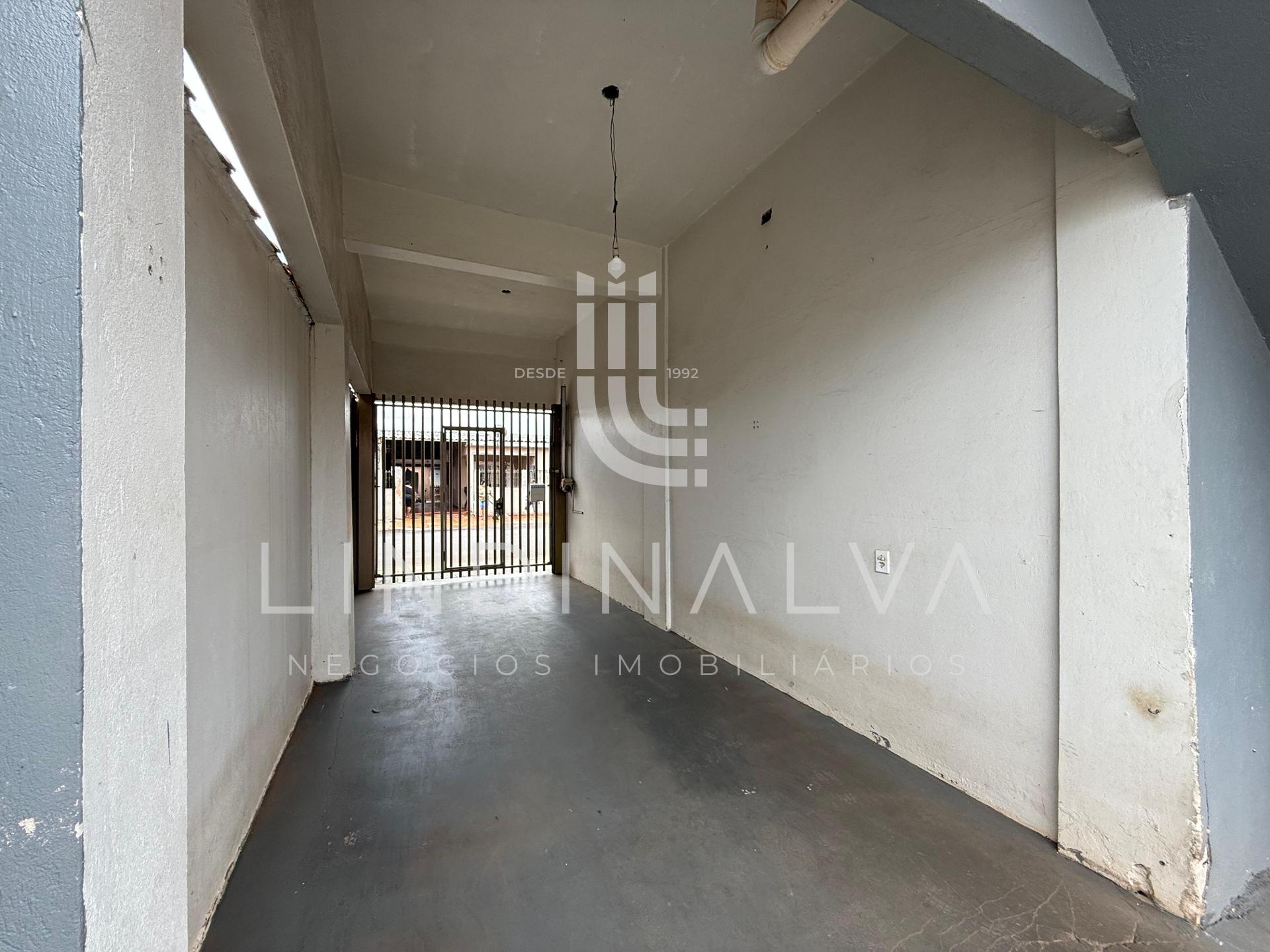 Apartamento com sala comercial e casa nos fundos à venda no Porto Meira/Foz