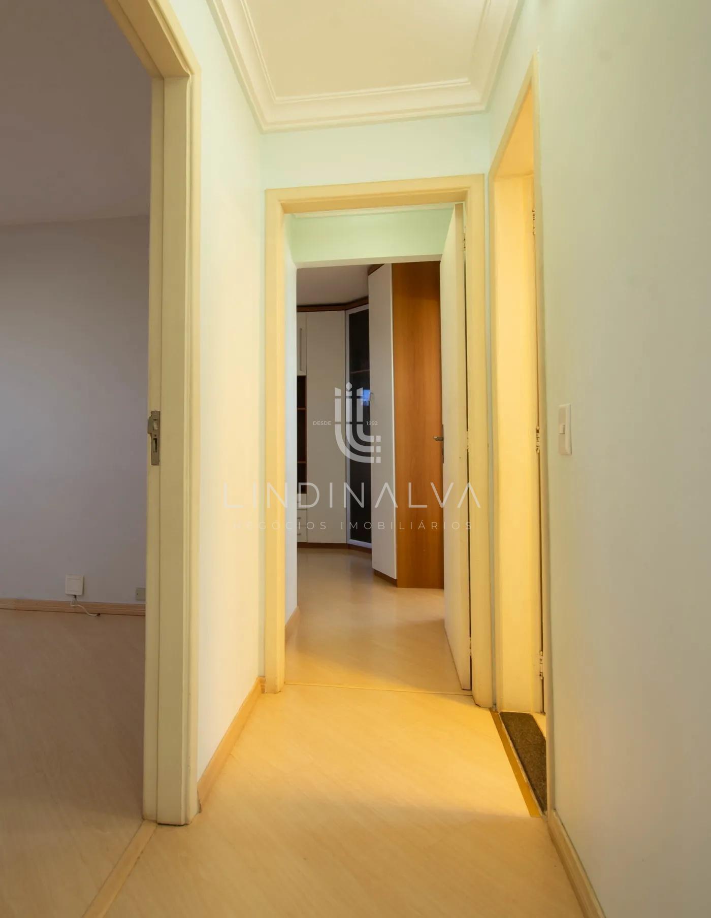 Apartamento amplo à venda no Edifício San Ignácio em Foz do Iguaçu